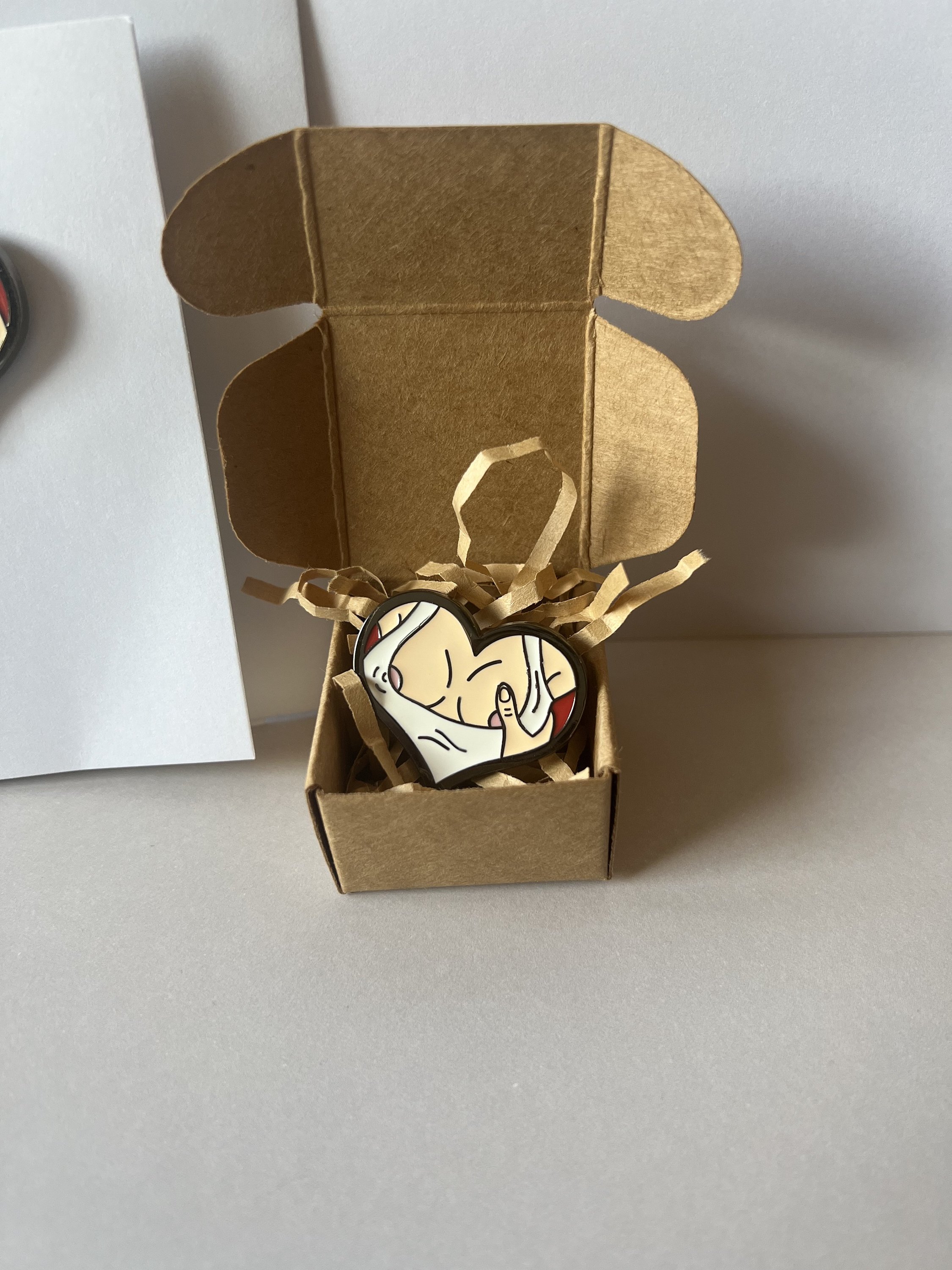 https://i.etsystatic.com/39156355/r/il/e5f409/5050780981/il_fullxfull.5050780981_biqq.jpg
