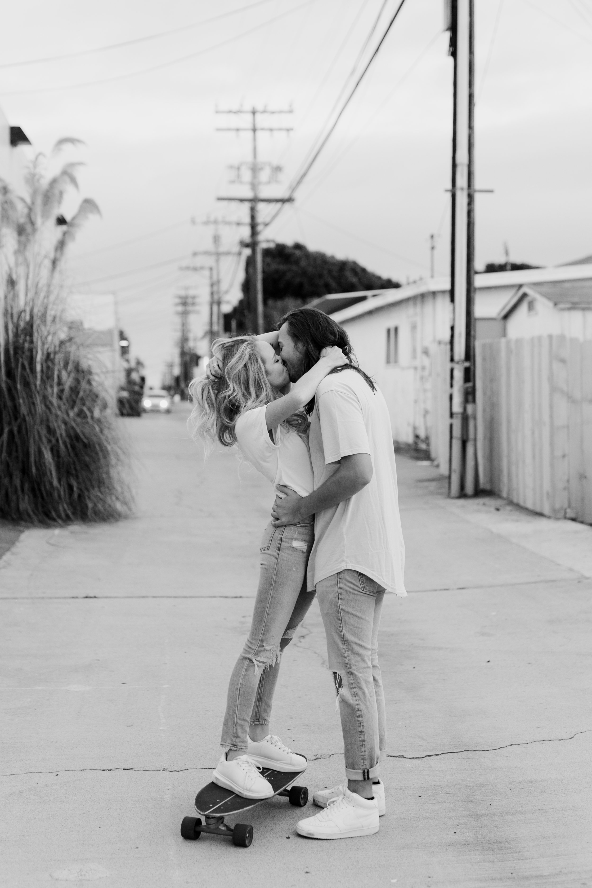 encinitas_skate_board_engagement_session_22.jpg