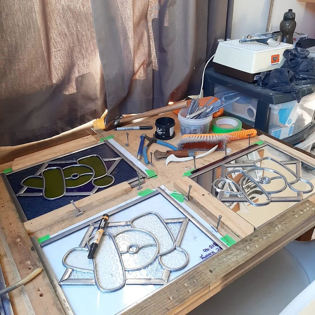 Got them all leaded, now time to solder.

#gettingbackintoit #firstleadlightspostaccident 

#tamrynhoward #stainedglass #stainedglassnz  #leadlight #leadlightnz #nzhandmade #handmadenzgifts #stainedglassartist #glassartist #nzstainedglass #nzleadligh