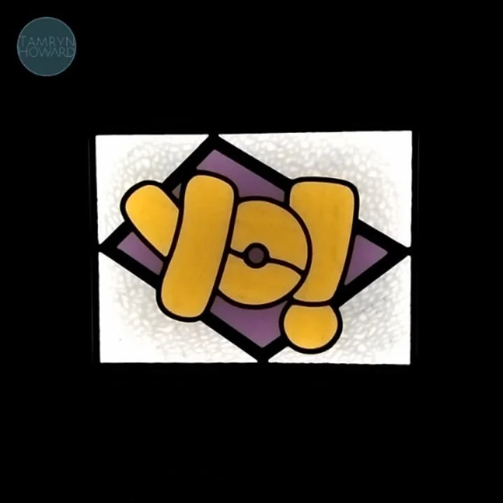 Yo! This time it's a lightbox. Available in two different colours.
Now available on my website tamrynhoward.com
#tamrynhoward #shopupdate #stainedglass #stainedglassnz #leadlight #leadlightnz  #stainedglassartist #glassartist #nzstainedglass #