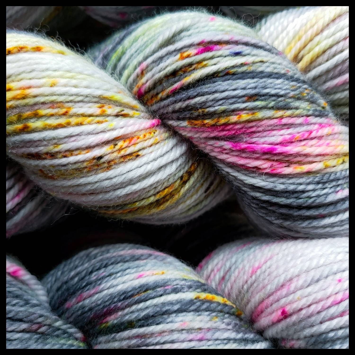 https://i.etsystatic.com/18980514/r/il/cab508/2622912378/il_fullxfull.2622912378_piqq.jpg