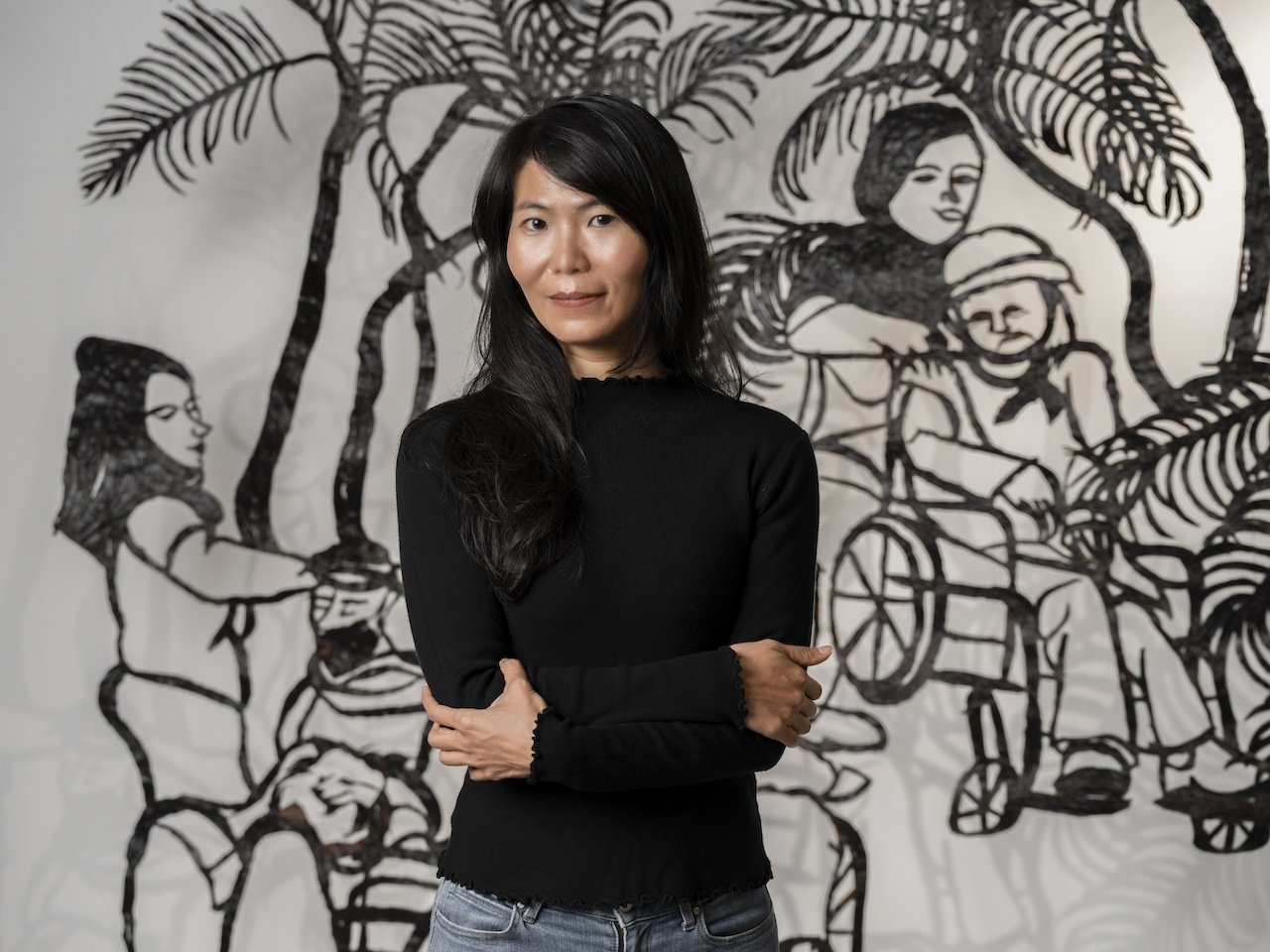 Artist Lo Yi-Chun on the history of economic crops in the context of global trade, "Carbohydrate Fueling Cycle I, II, III", “The Diver”, and neolithic artefacts in Kaohsiung.