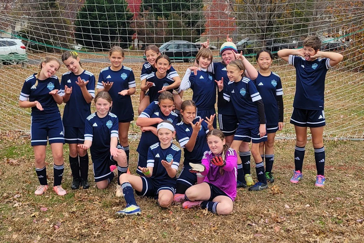 Congratulations to our COSC Vipers 2014G team for a great fall travel soccer season! Well done, players and coaches! 👏⚽