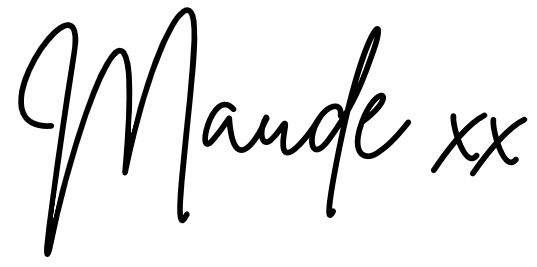 Signature manuscrite avec le nom "Maude" et deux petits "x".