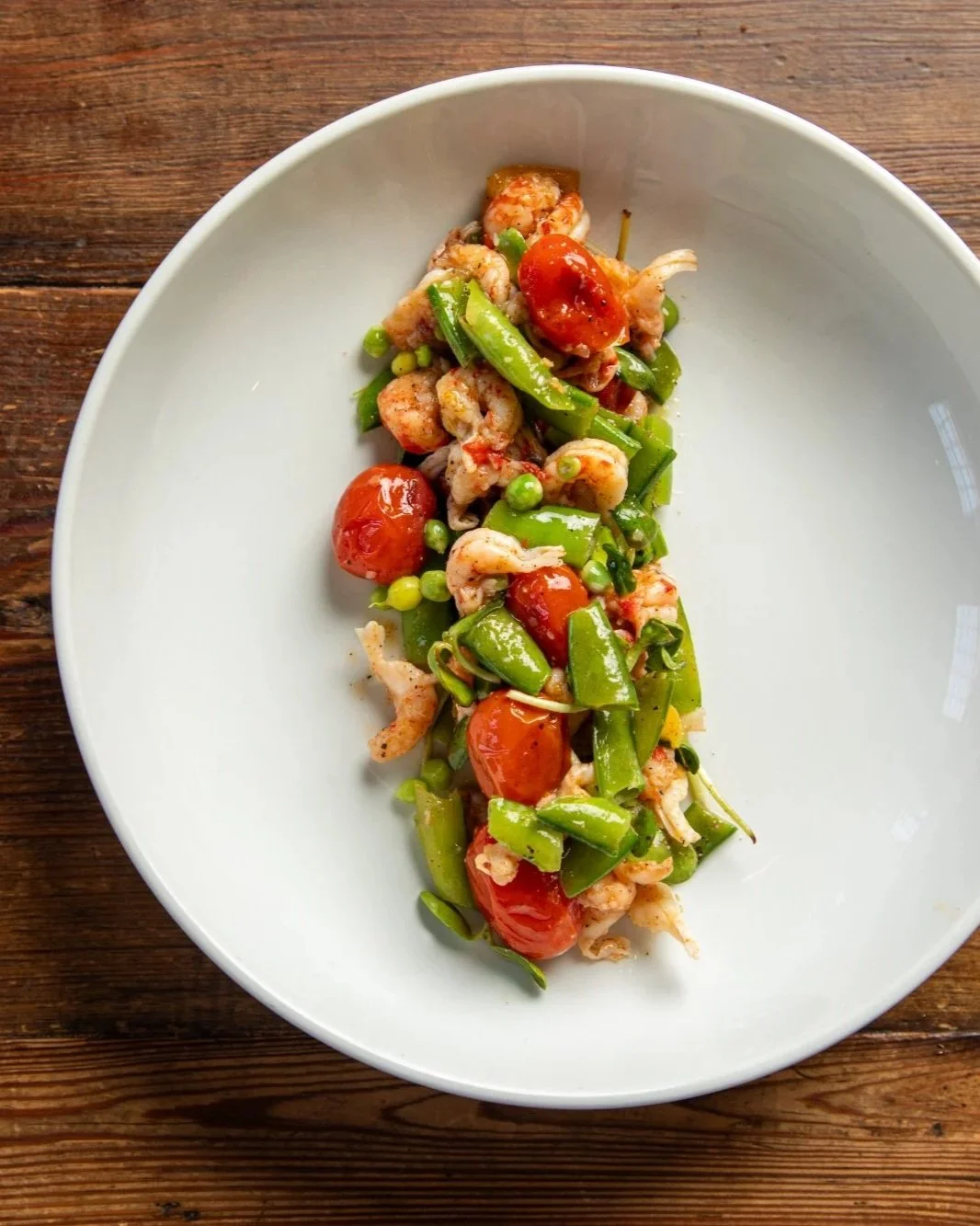 Tuna crudo with charred tomato vinaigrette and chermoula aioli at Plates Restaurant New Orleans
