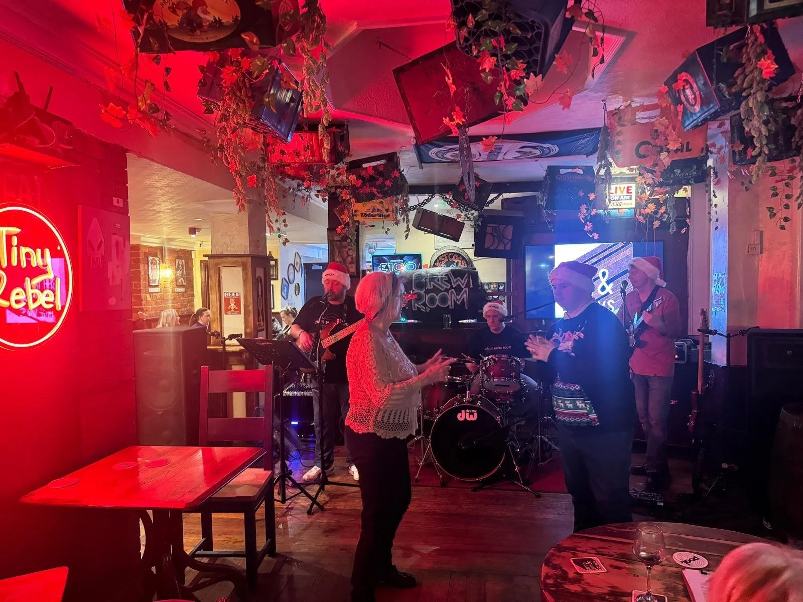 WhatsApp Image 2025-12-14 at 00.55.53 (4).jpeg