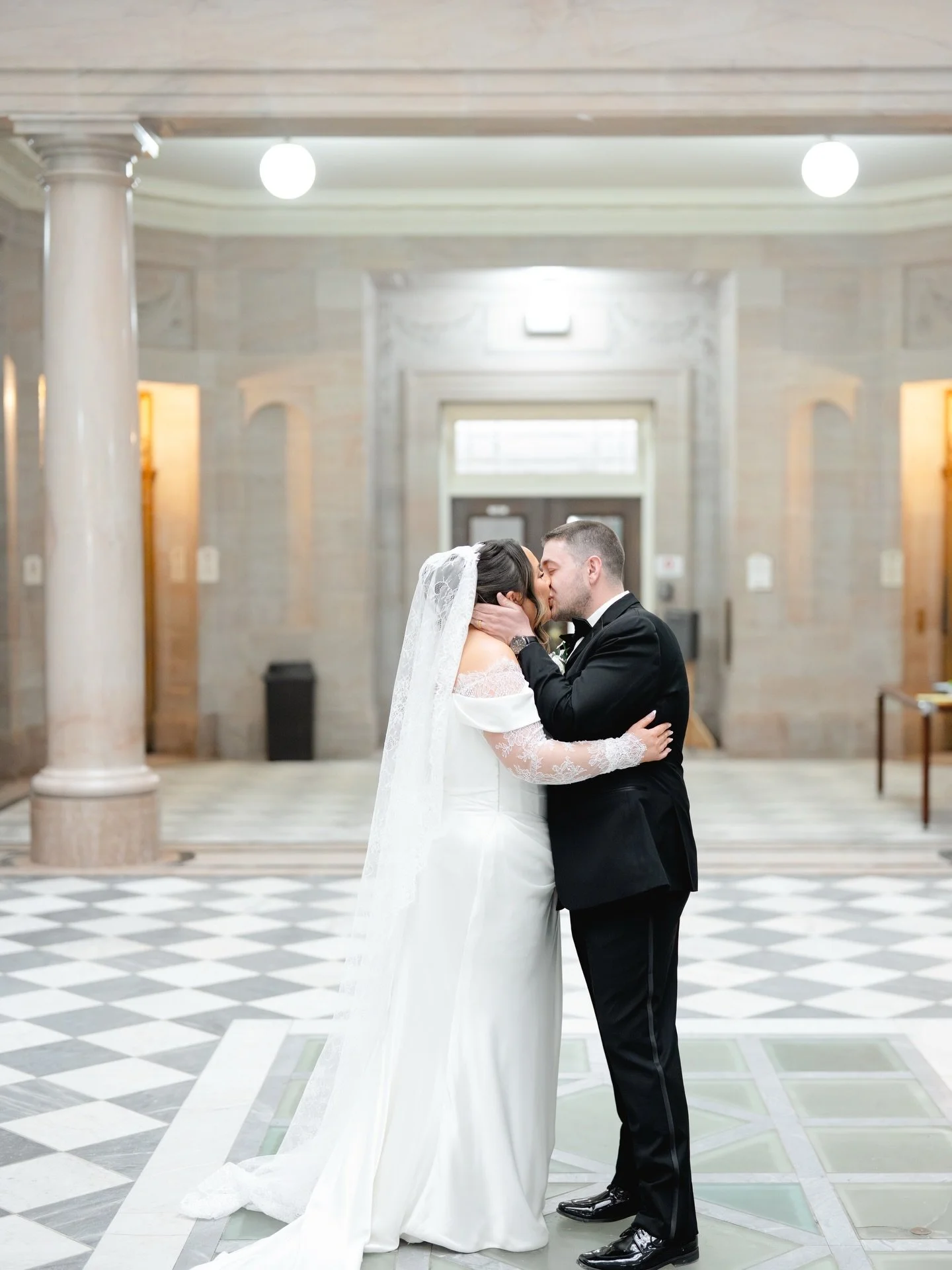 2.28.26 🤍💍

Photos @schwalbsphoto 
Venue @hartfordcityhall 
Content @diariesbynic 
Hair @moxiebymajentamink 
Florals @xnataliaevafloral 
Spray tan @spraytansontheglow 
Nails @nailsatlabella 
Dress @anthropologieweddings 
Alterations @demelisatelier
