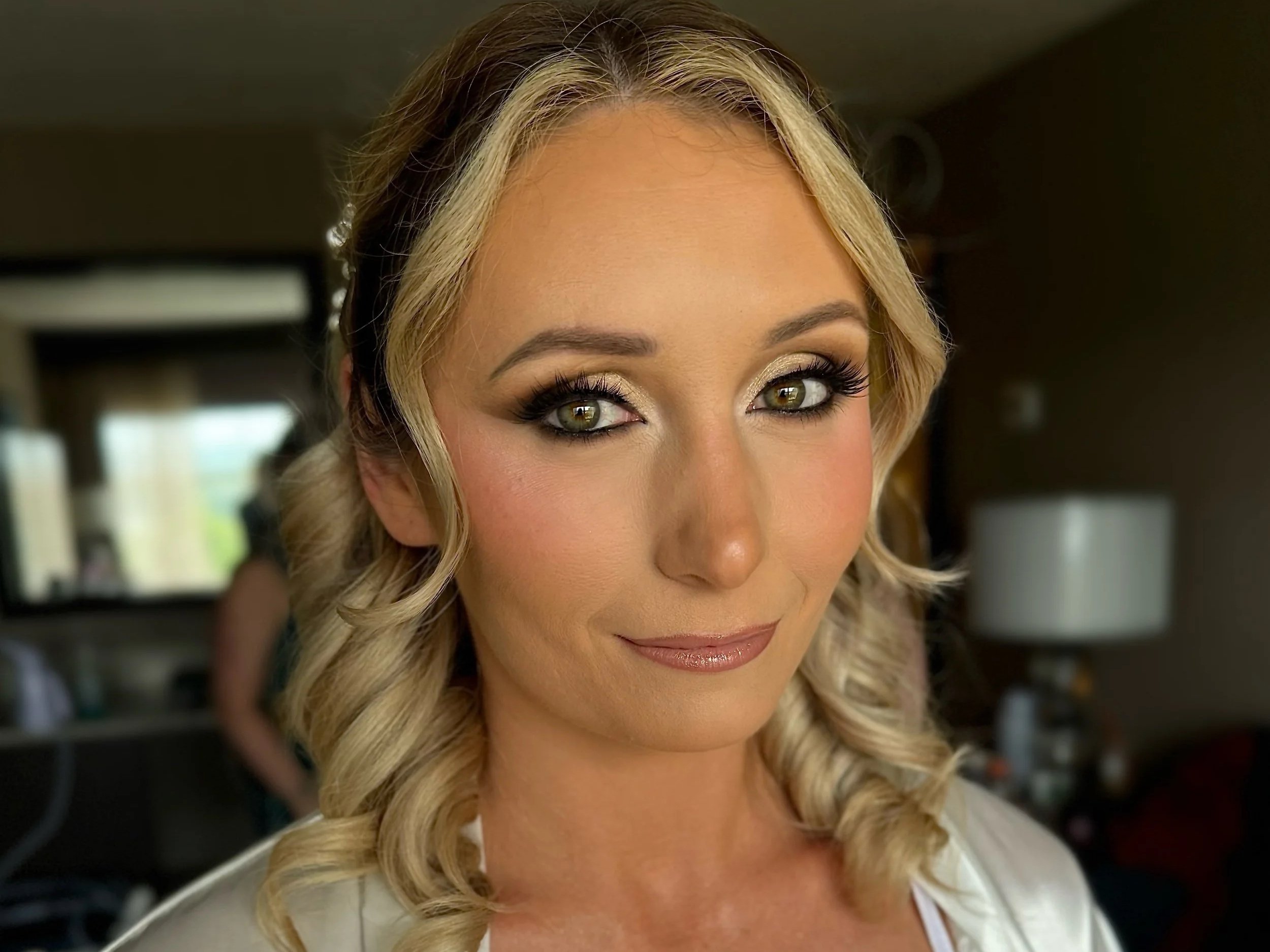 Facetune_04-07-2024-21-21-41.jpg