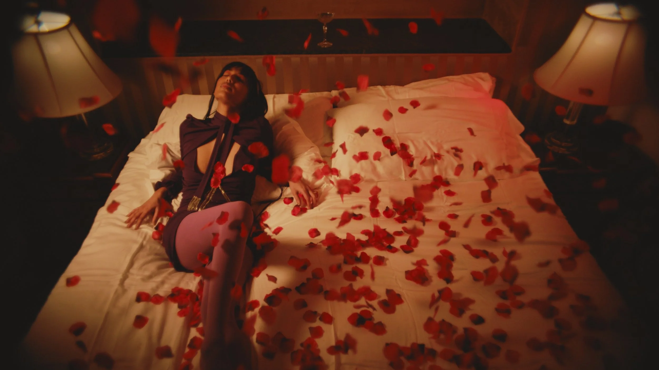 TOOSWEB X VALENTINES