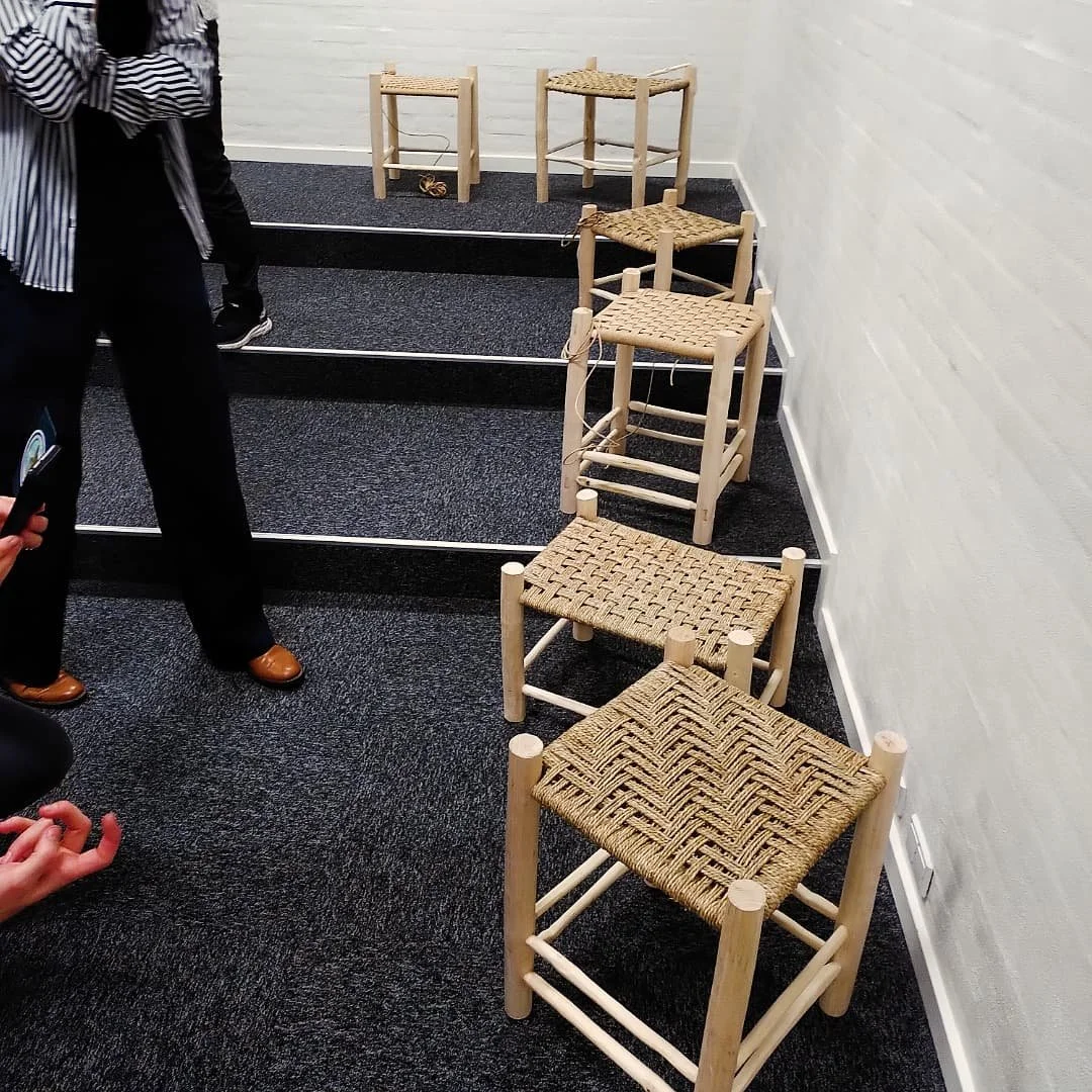 Taburetter til udstilling ved kursets afslutning ☺️ Stor succes!🙏
Kurset hedder Gr&oslash;n sl&oslash;jd og H&oslash;jskole og afholdes igen i 2025. Se dato og info p&aring; https://nrgaard.dk/korte-kurser/

@nrgaards