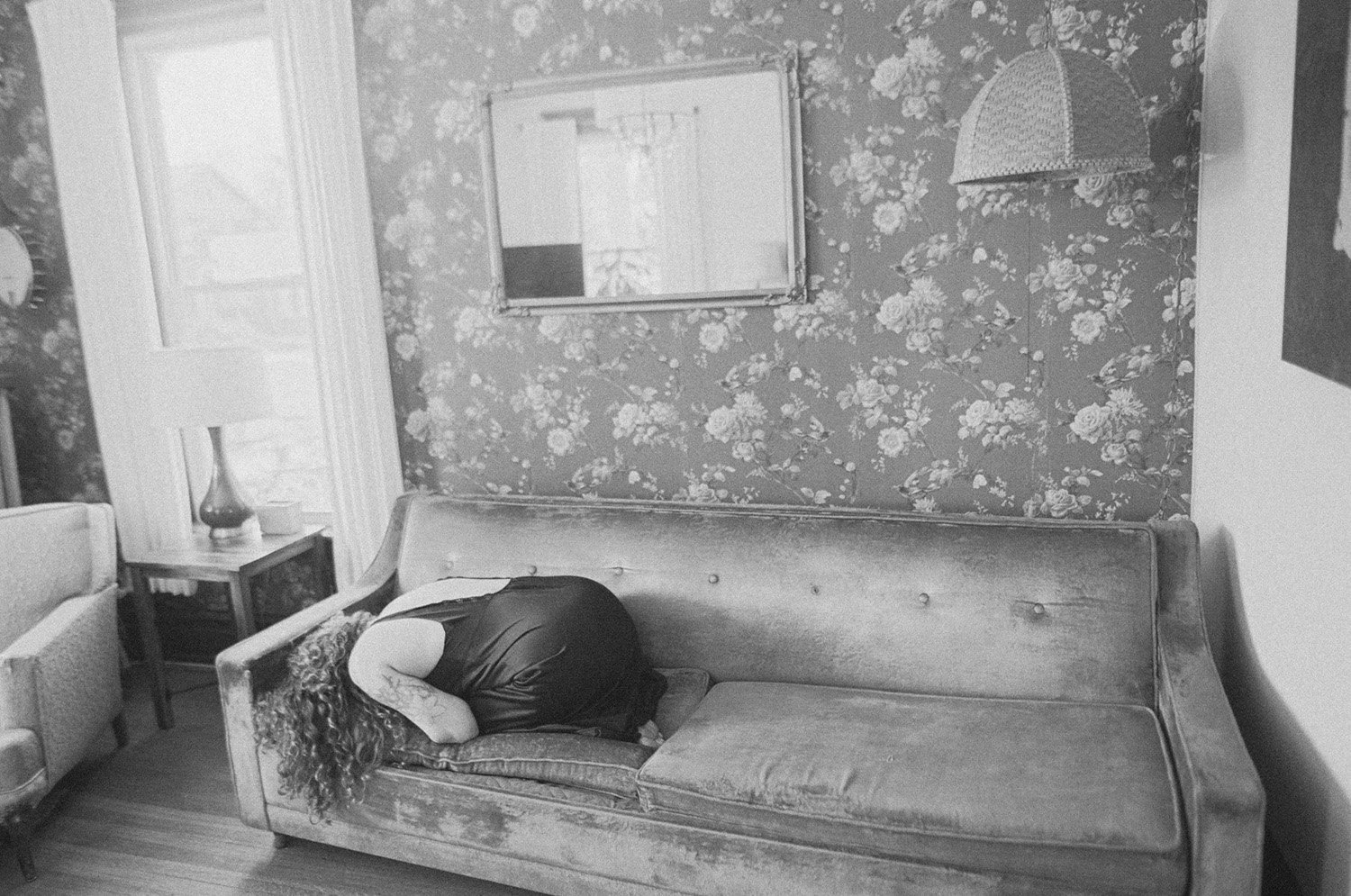 “Carrie on Her Sofa” | Nikon F100 + Ilford HP5 (Copy)