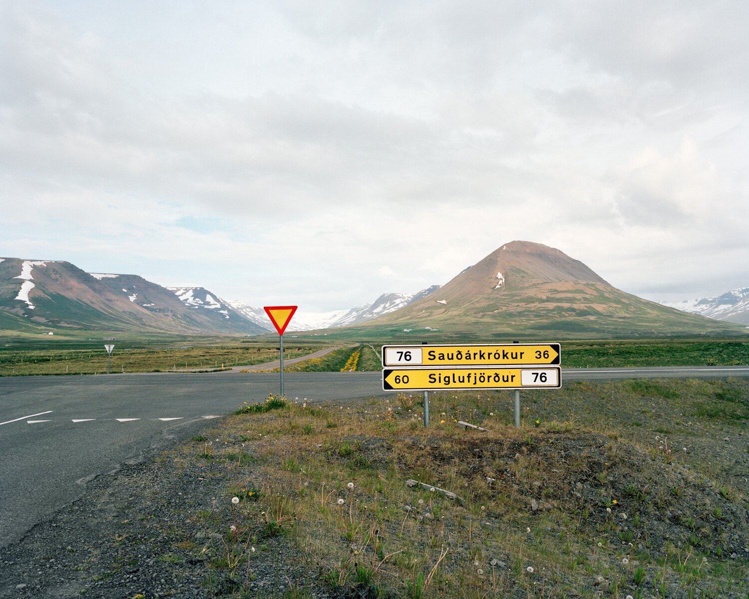  Iceland_Signs at Hofsos 001 