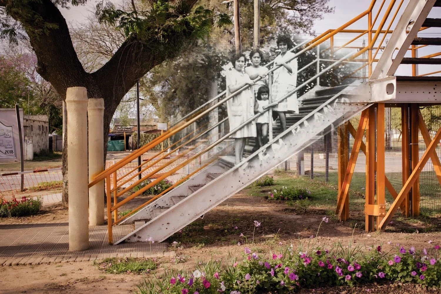 3 - 03-HERMANAS_Claudia_Lareu - 3a3afec9-df70-4d60-ab1f-a503432ce70f.jpg