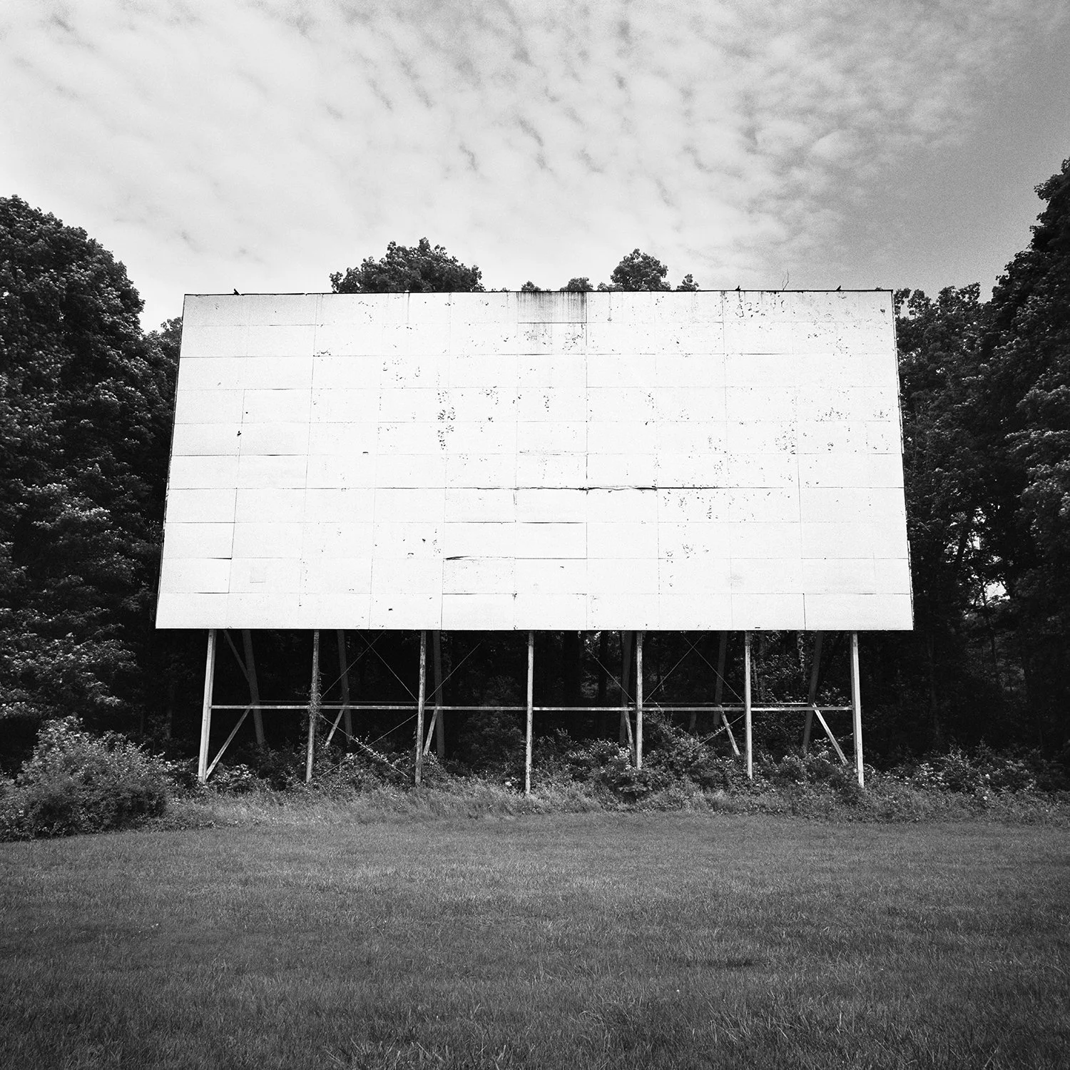   Hyde Park Drive-in (1 Screen) Hyde Park, NY Closed October 3, 2022  
