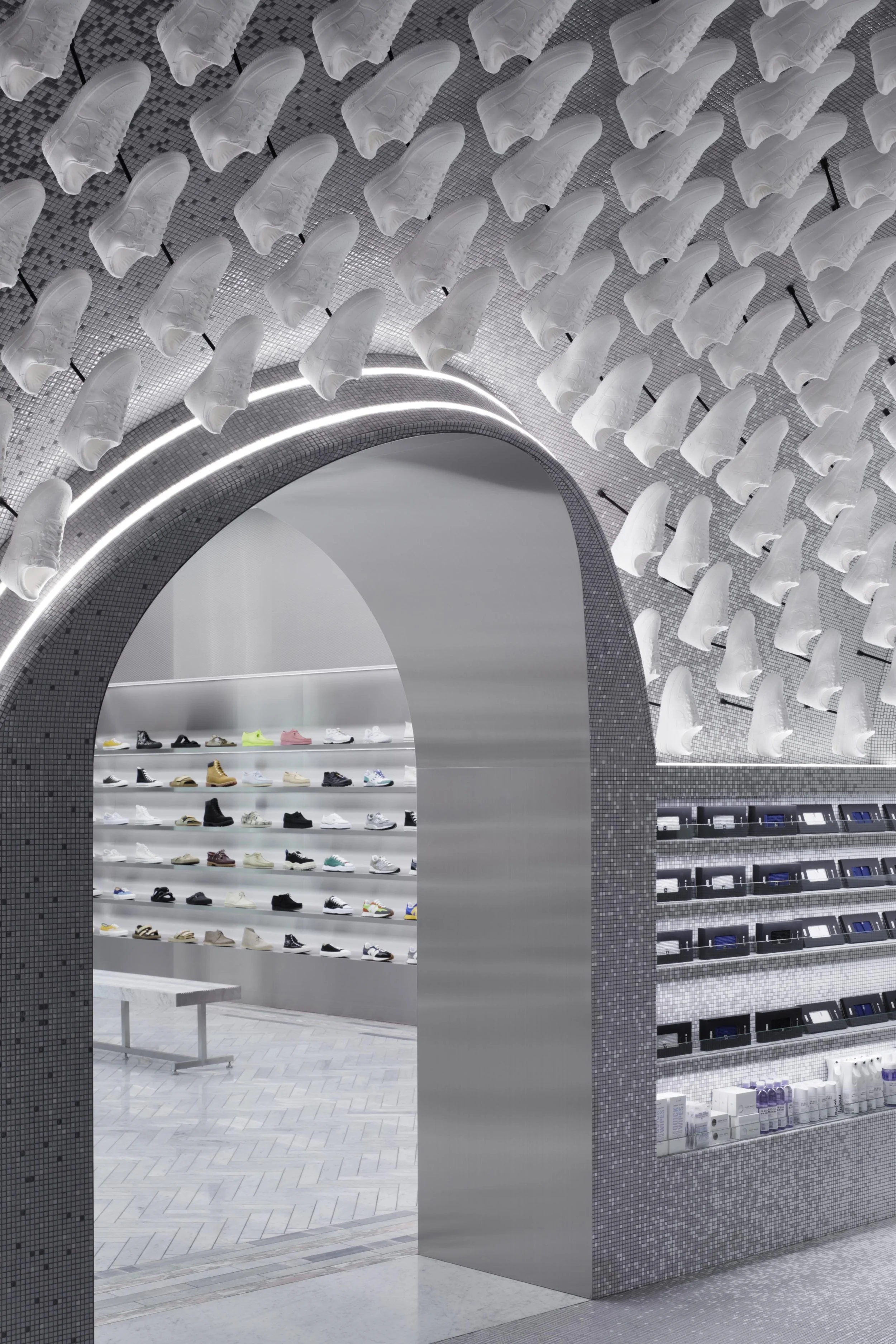 KITH | Toyko | Retail (In collaboration with Snarkitecture)
