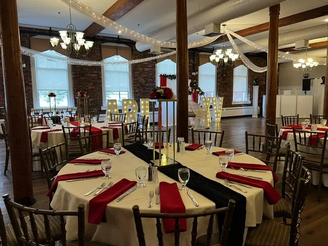 Fratello's Manchester NH Quince Decor Setup