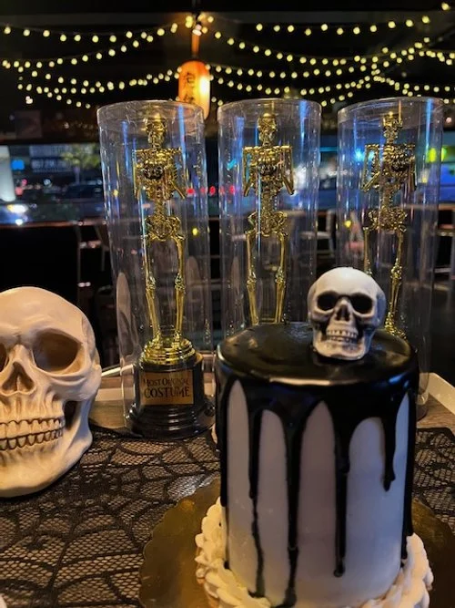 halloween tablescape.jpeg