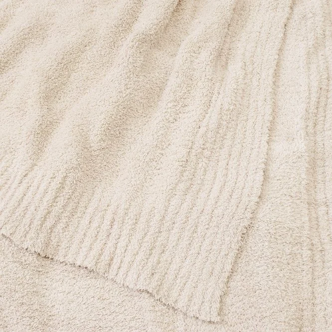 blanketbeige3.jpeg