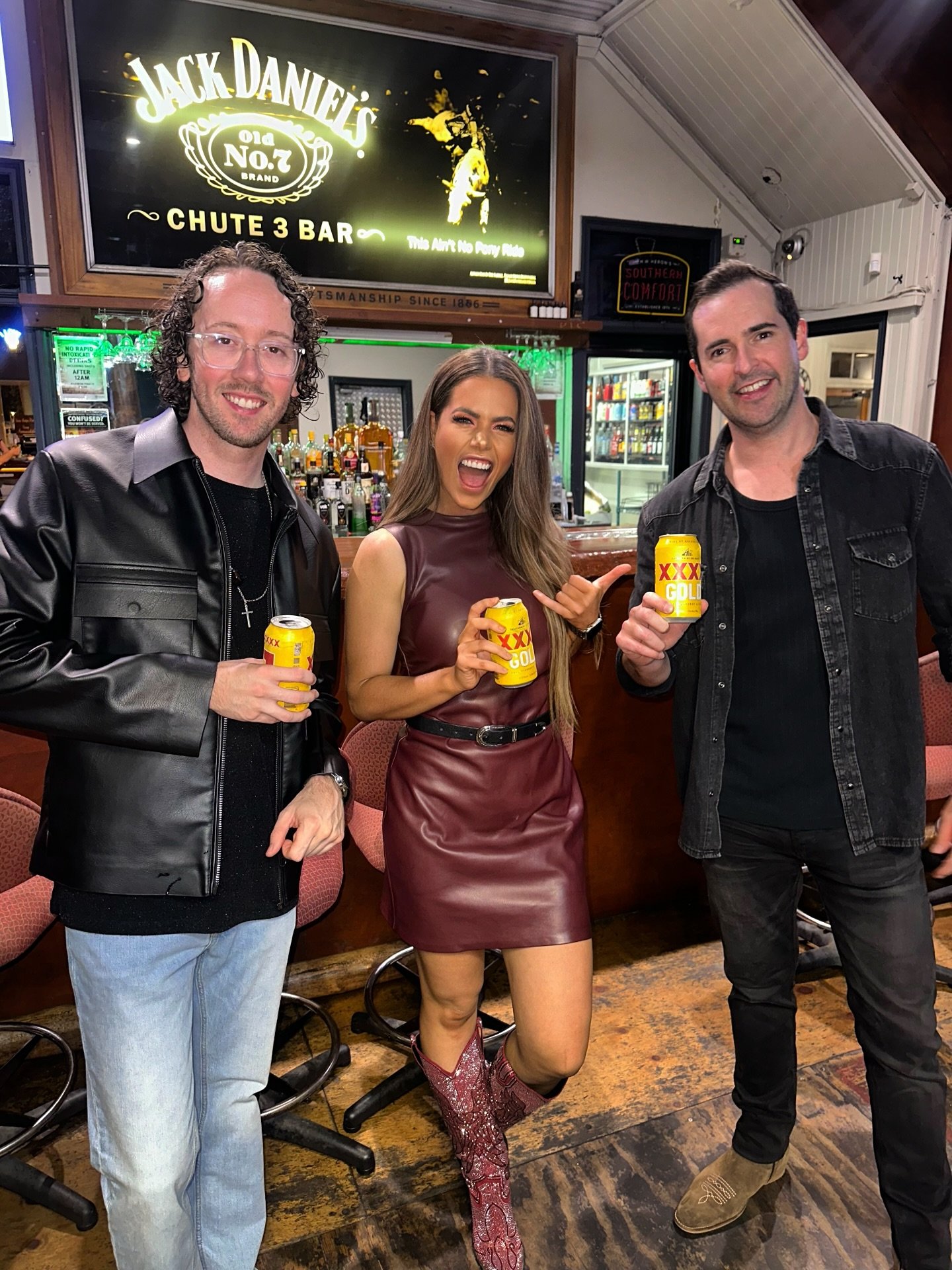 My boots made me drink beer👢🍻

#xxxx #xxxxgold #maroons #queenslander