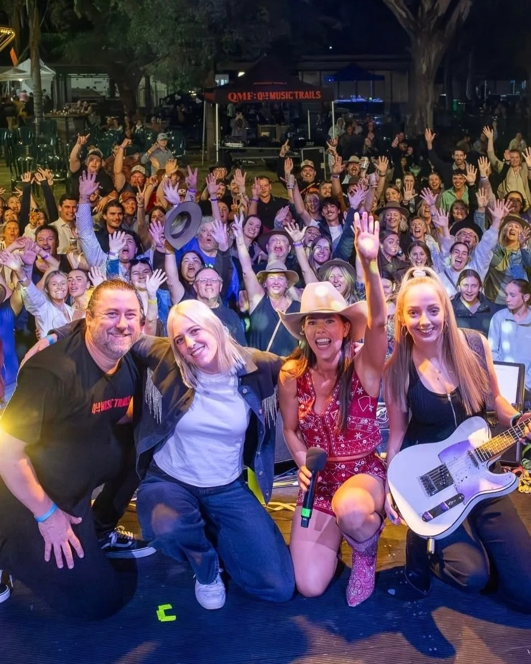 I have so much love and appreciation for my two gal band besties @katherine_bray &amp; @tamekamusic 🤍

Thank you for all of the incredible memories in outback Queensland over the last week 🚘&hearts;️ 

Can&rsquo;t wait to keep making more memories 