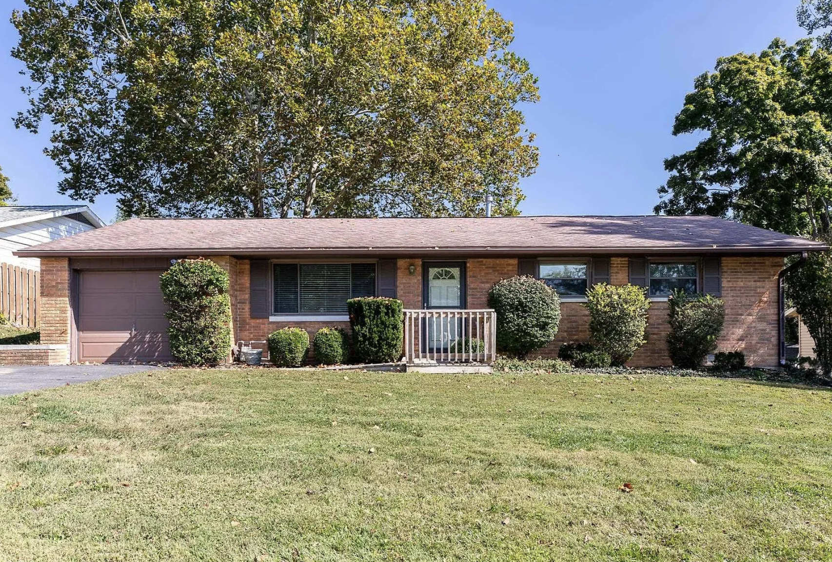 2845 S Brookside Dr,&nbsp;Bloomington, IN 47401