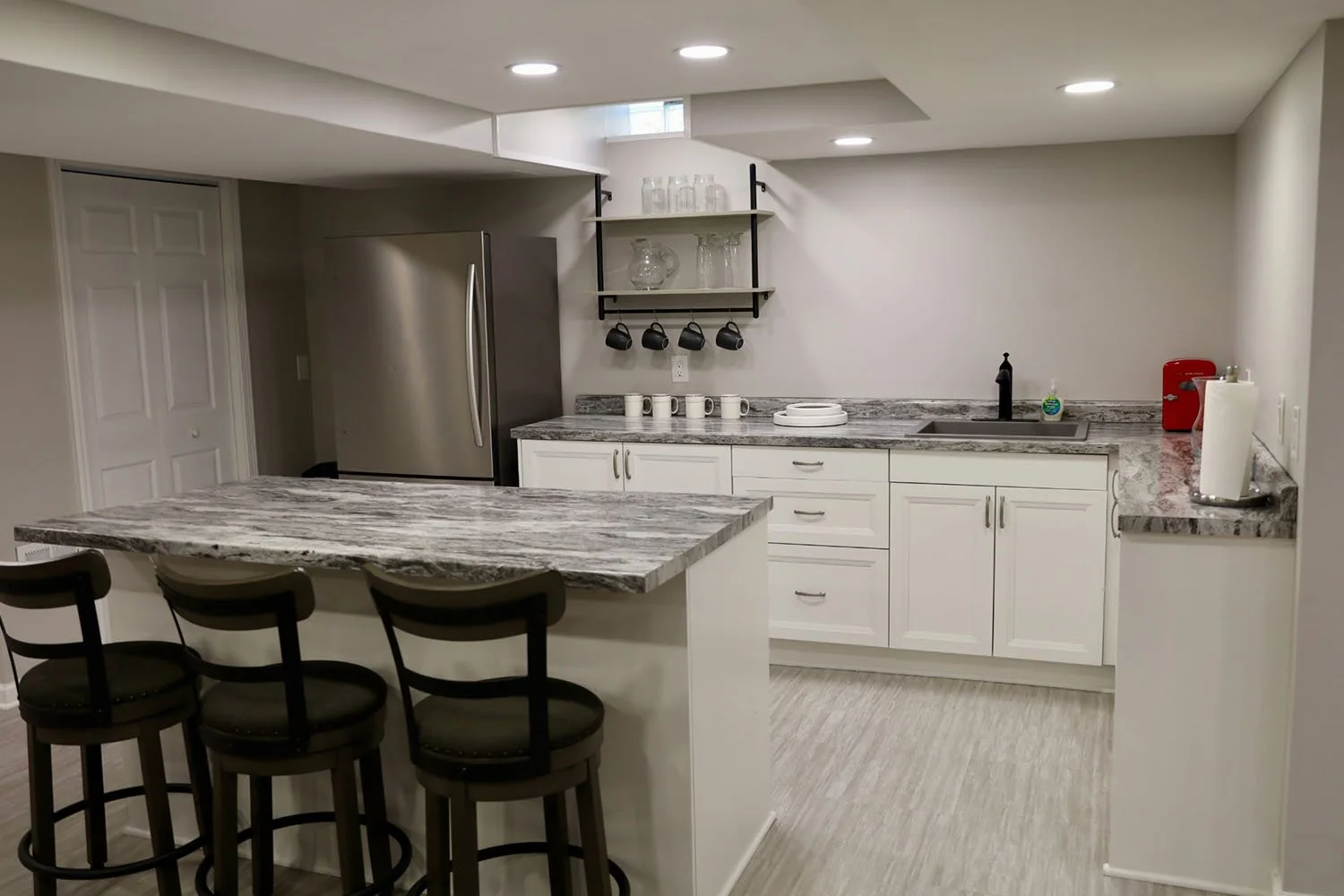 Brown-Bear-Kitchen-1.jpg