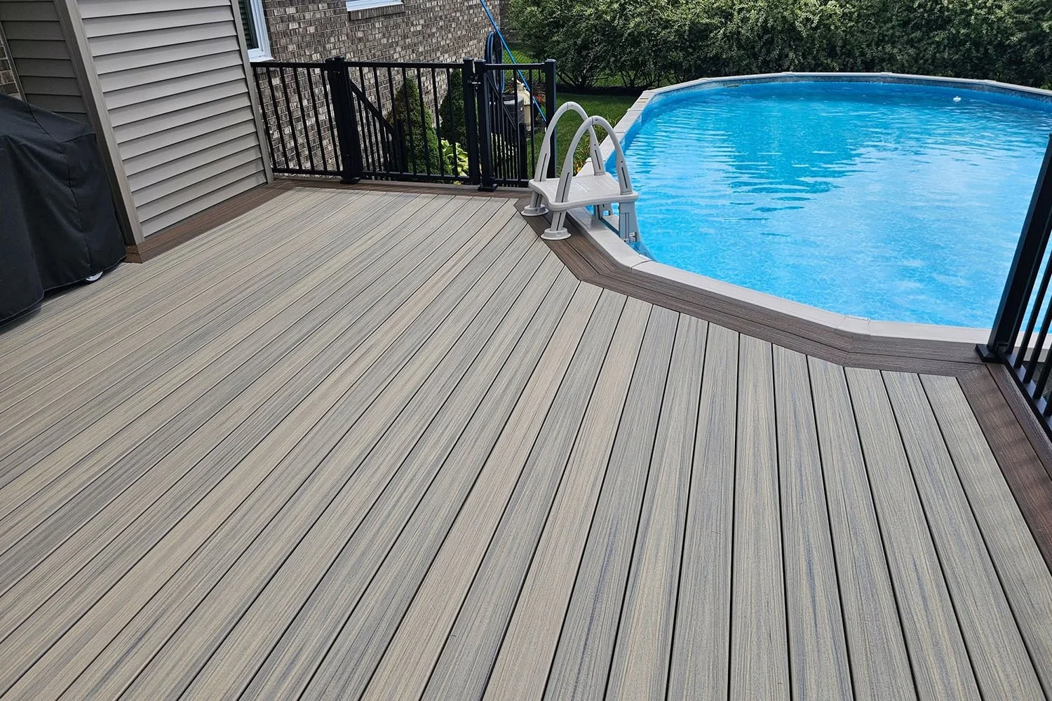 Beown-Bear-deck.jpg