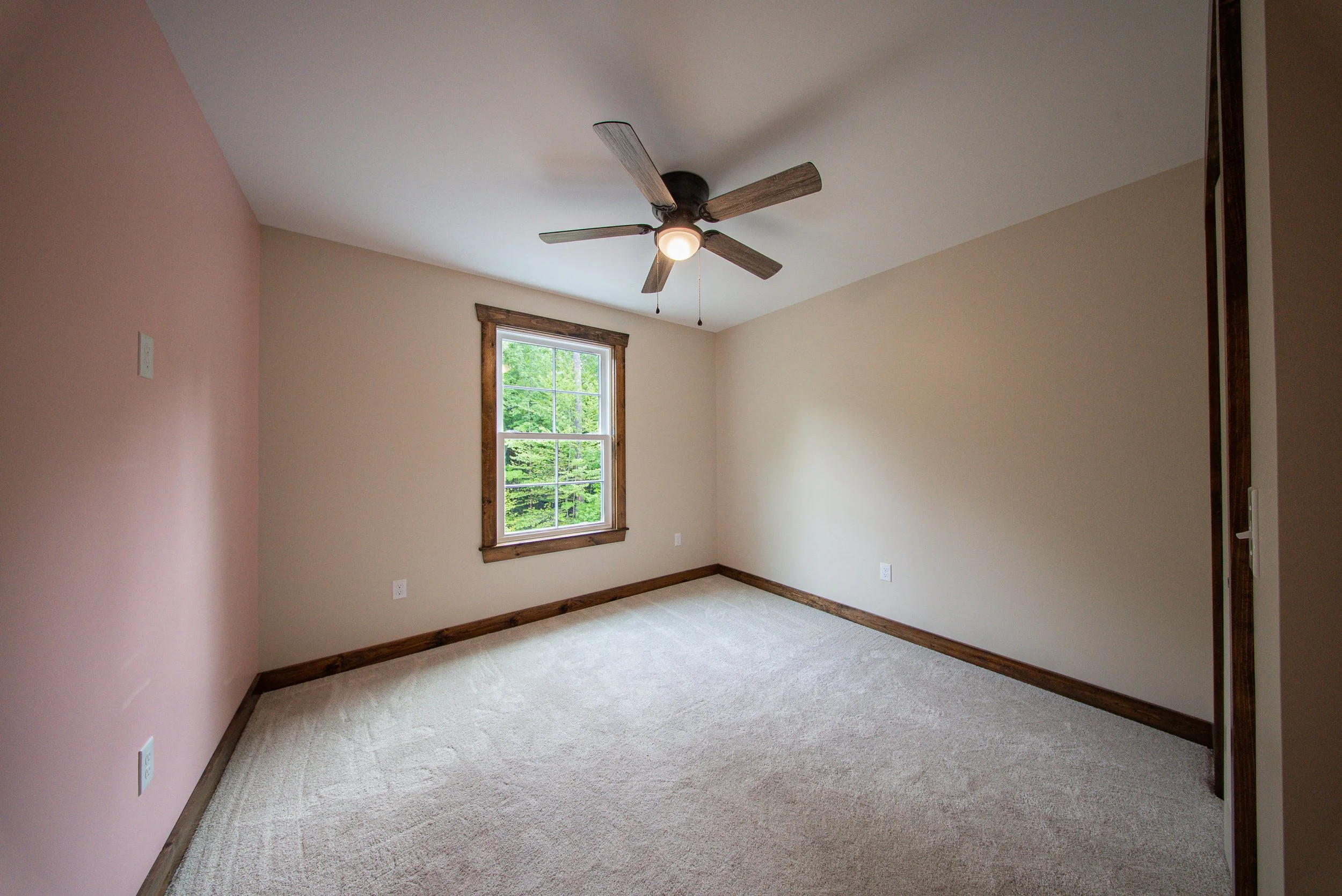 Classic Farmhouse - Bed 1.jpg