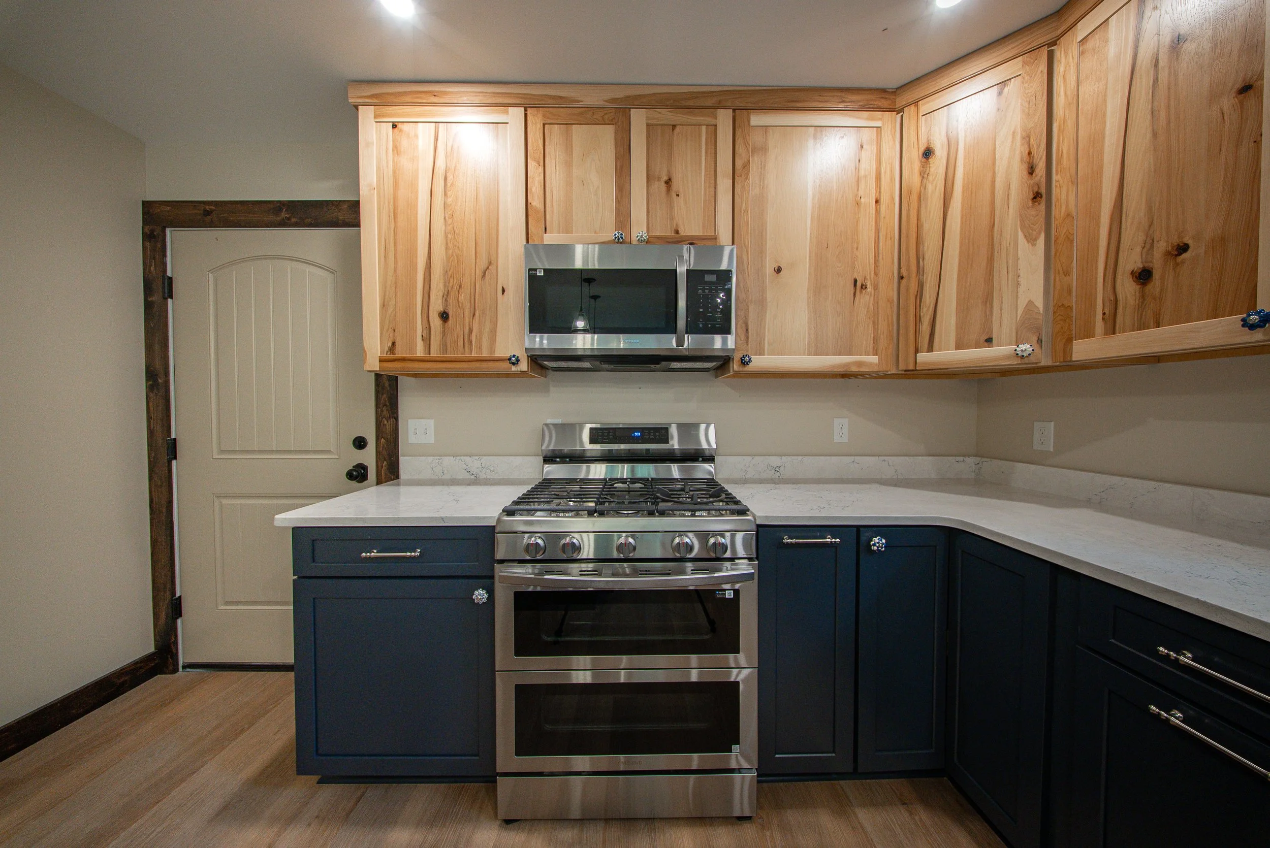 Classic Farmhouse - Kitchen 4.jpg