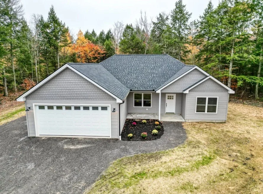 Classic Ranch — West Gardiner, Maine