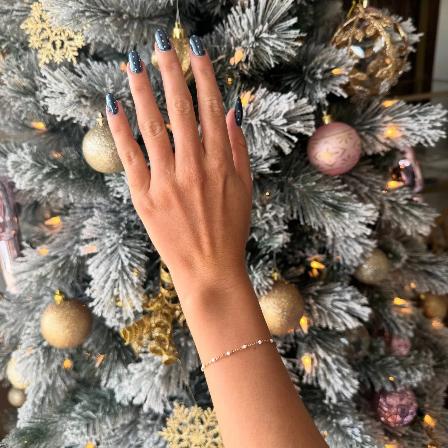 You&rsquo;ve done so much this year &mdash; go ahead and treat yourself to a little permanent sparkle ❄️✨