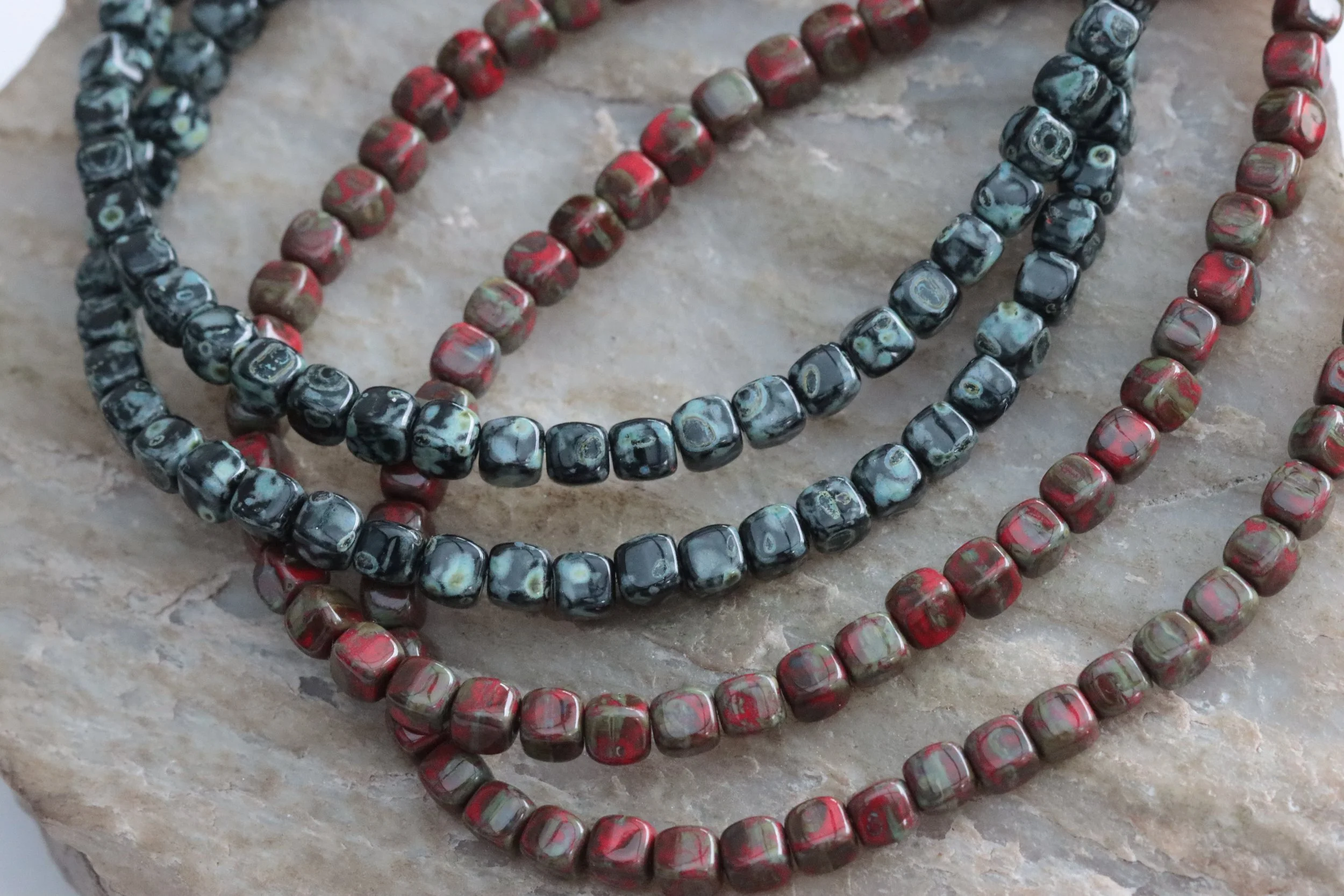 Czech Glass Picasso Cube Beads 4mm, Black/Red
