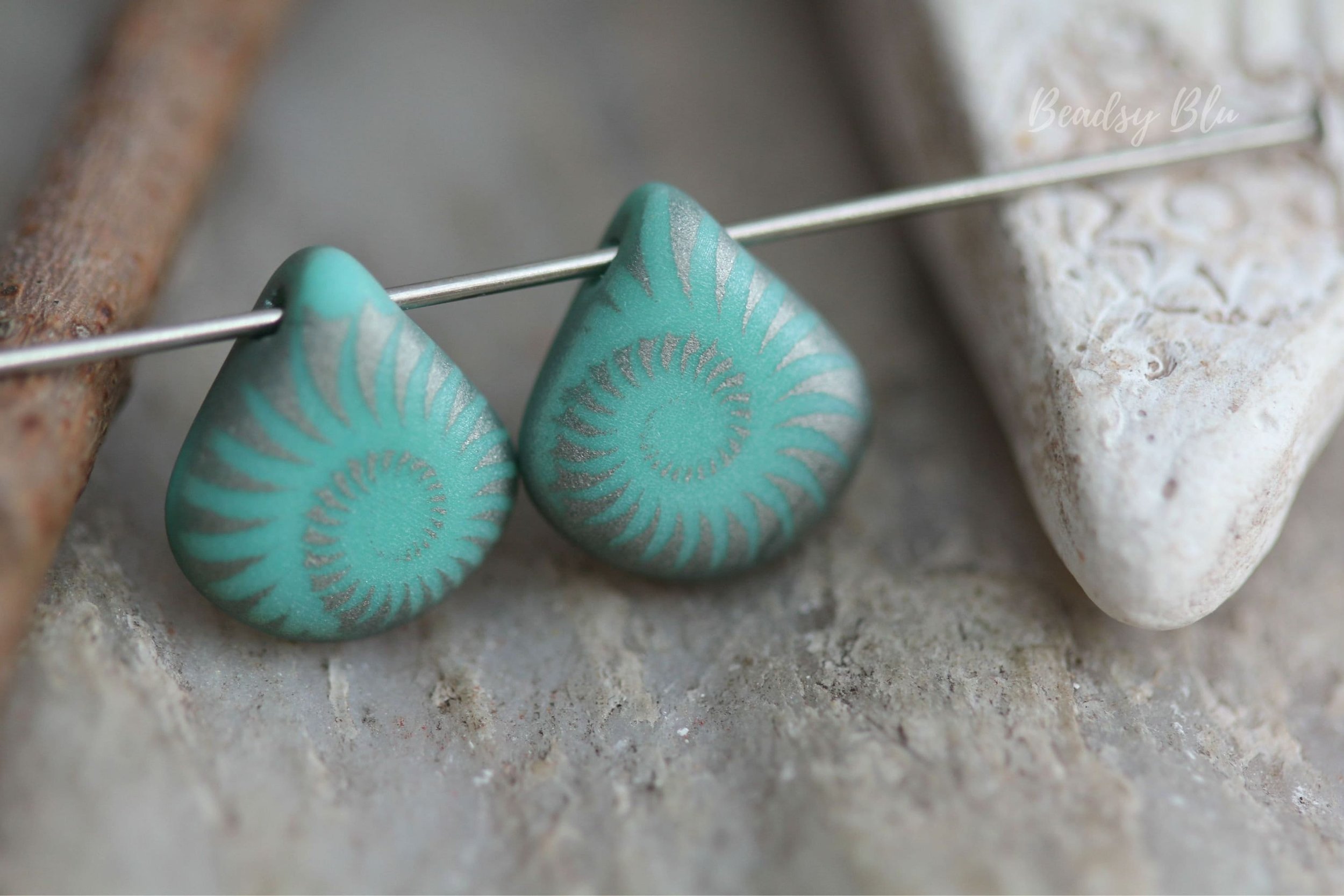 https://i.etsystatic.com/23874220/r/il/3e0510/4503258261/il_fullxfull.4503258261_941d.jpg