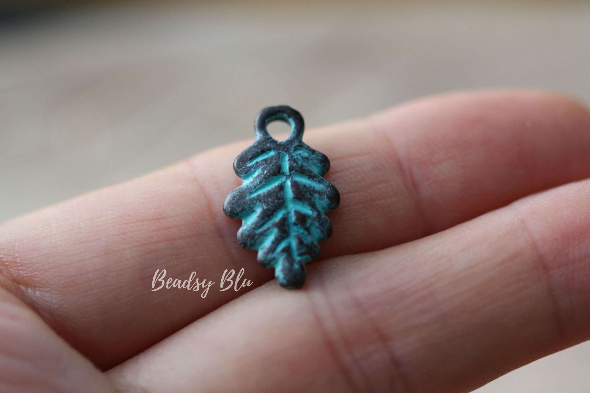 https://i.etsystatic.com/23874220/r/il/b6c9c9/2817662495/il_fullxfull.2817662495_8h3c.jpg