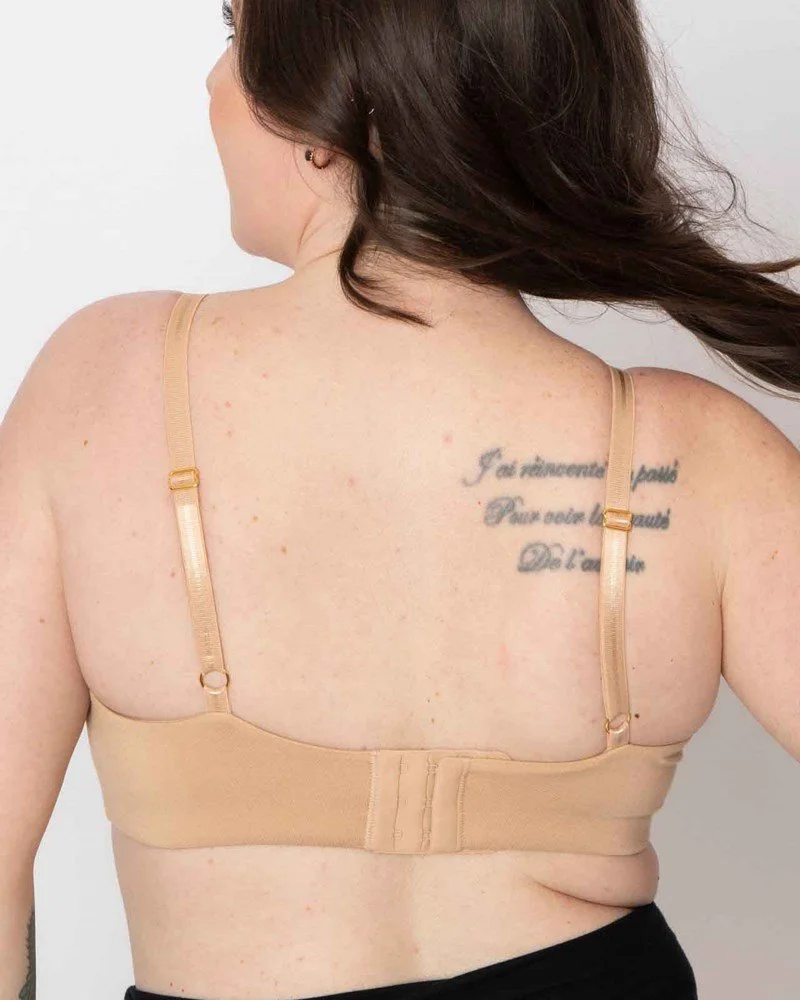 AO-043MollyMastectomyFlatSandAnaOnoBack.jpg