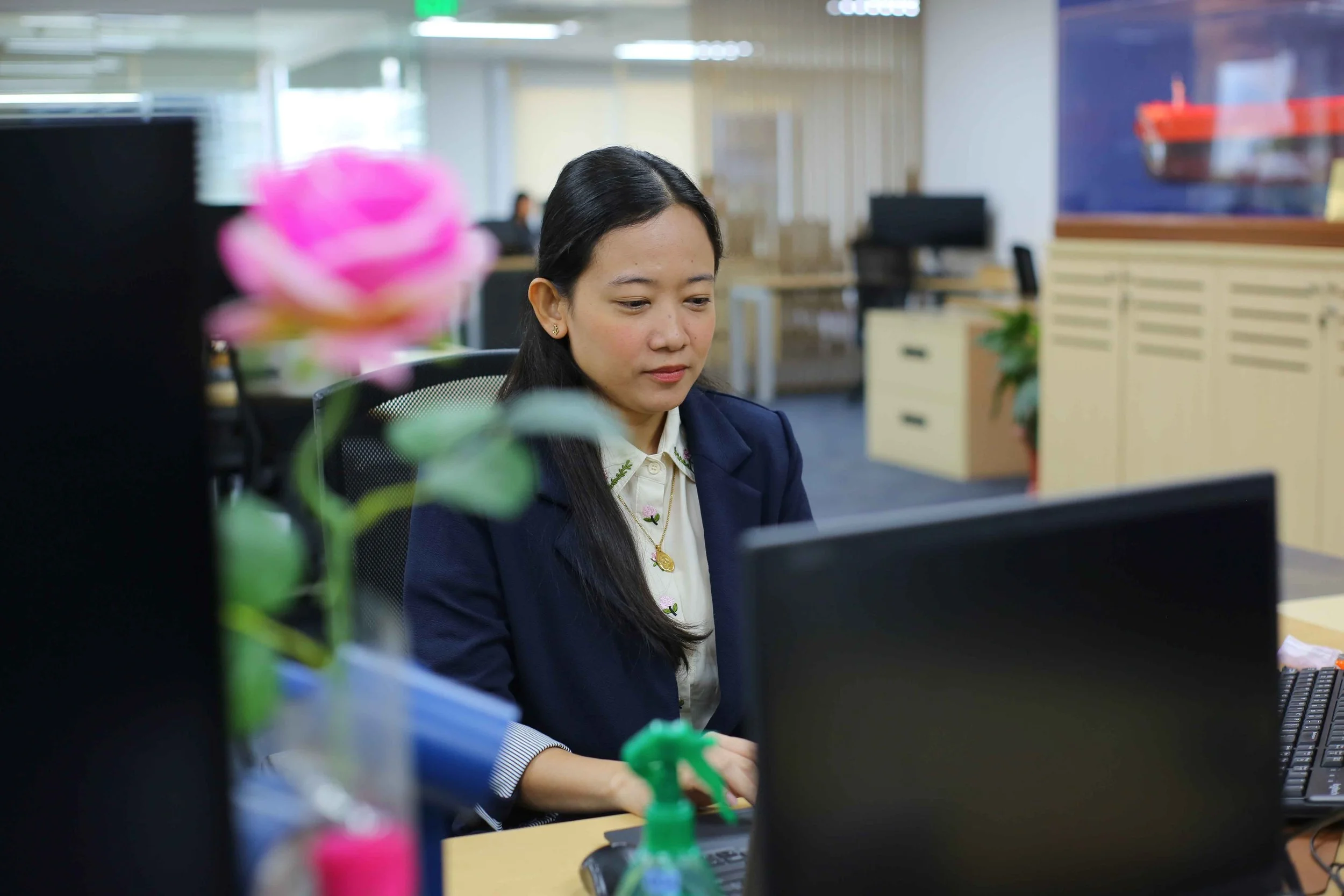 Vacancy in Manila: Marine Accountant - Hire Desk