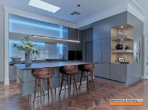 Holmes Kitchen 004.jpg