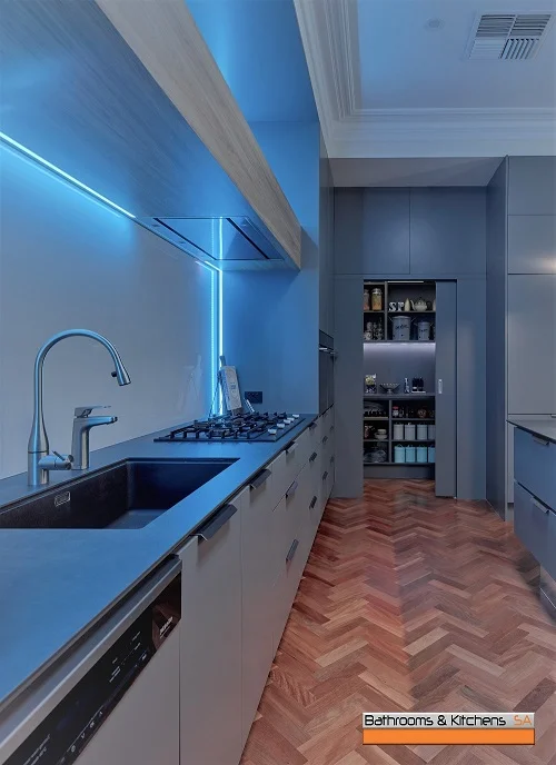 Holmes Kitchen 006.jpg