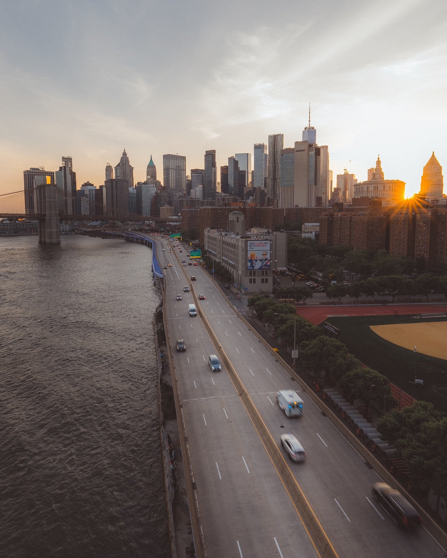Day 4 - New York - May 2024🇺🇸 

🌆 Sunset Vibes in NYC! 🌇 Experiencing the magic of the city that never sleeps, from stunning skyline views to iconic landmarks.
.
.
.
#newyork #timessquare #america #photography #nyc #usa #travel #photooftheday #ne