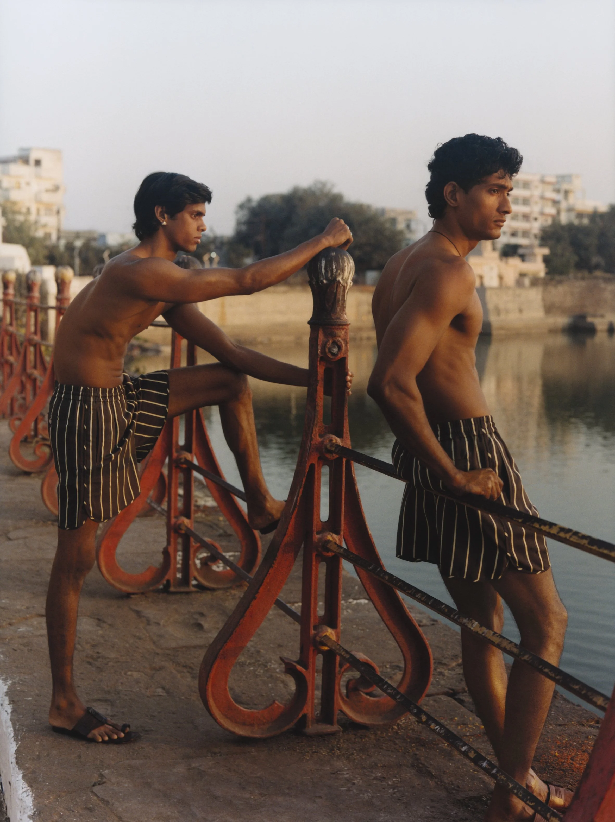 Justsmile_Issue8_LouisVuiton_FashionStory_VivekVadoliya_03.jpg