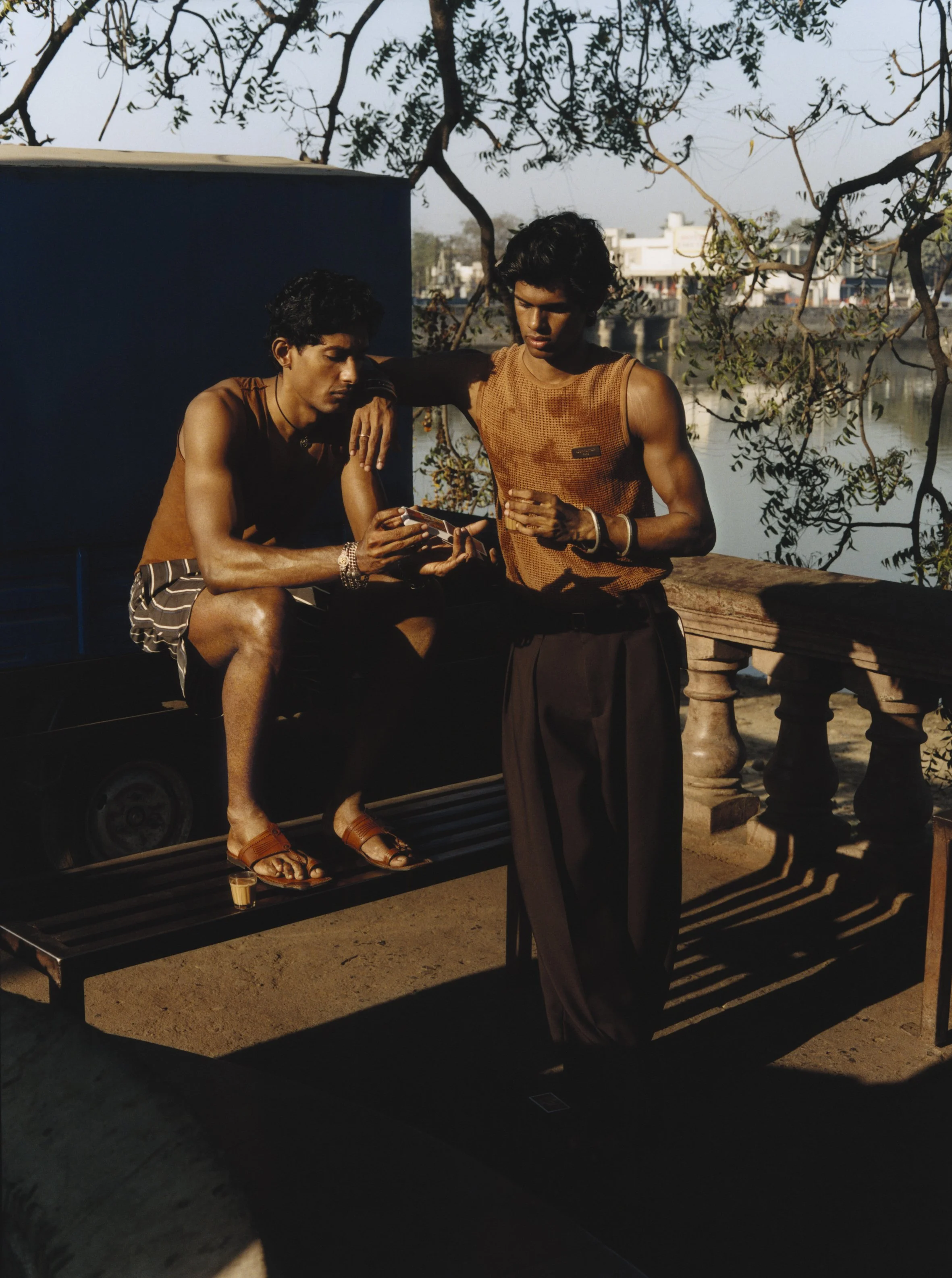 Justsmile_Issue8_LouisVuiton_FashionStory_VivekVadoliya_10.jpg