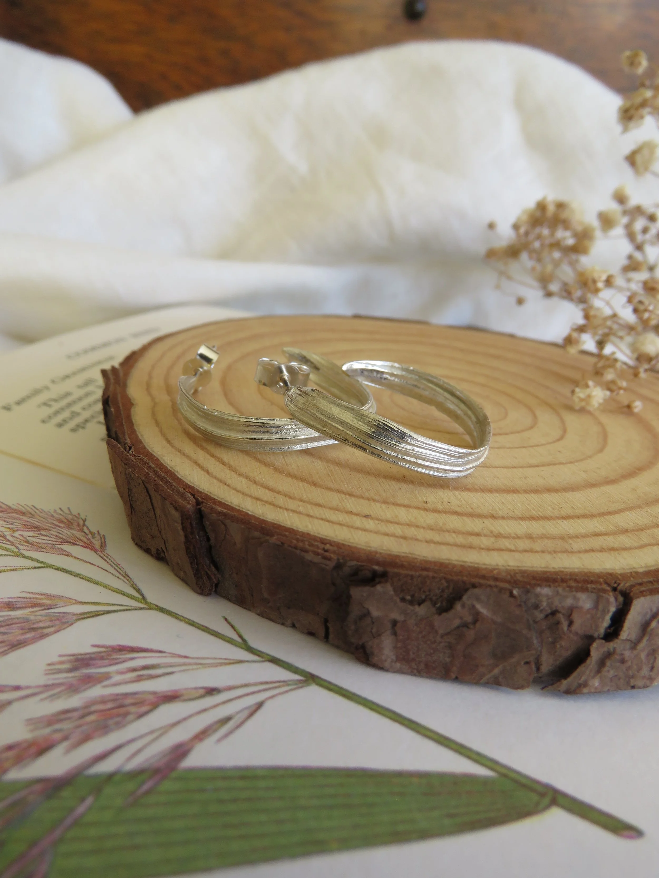 Grass Blade Hoops