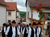 Procession2.jpg
