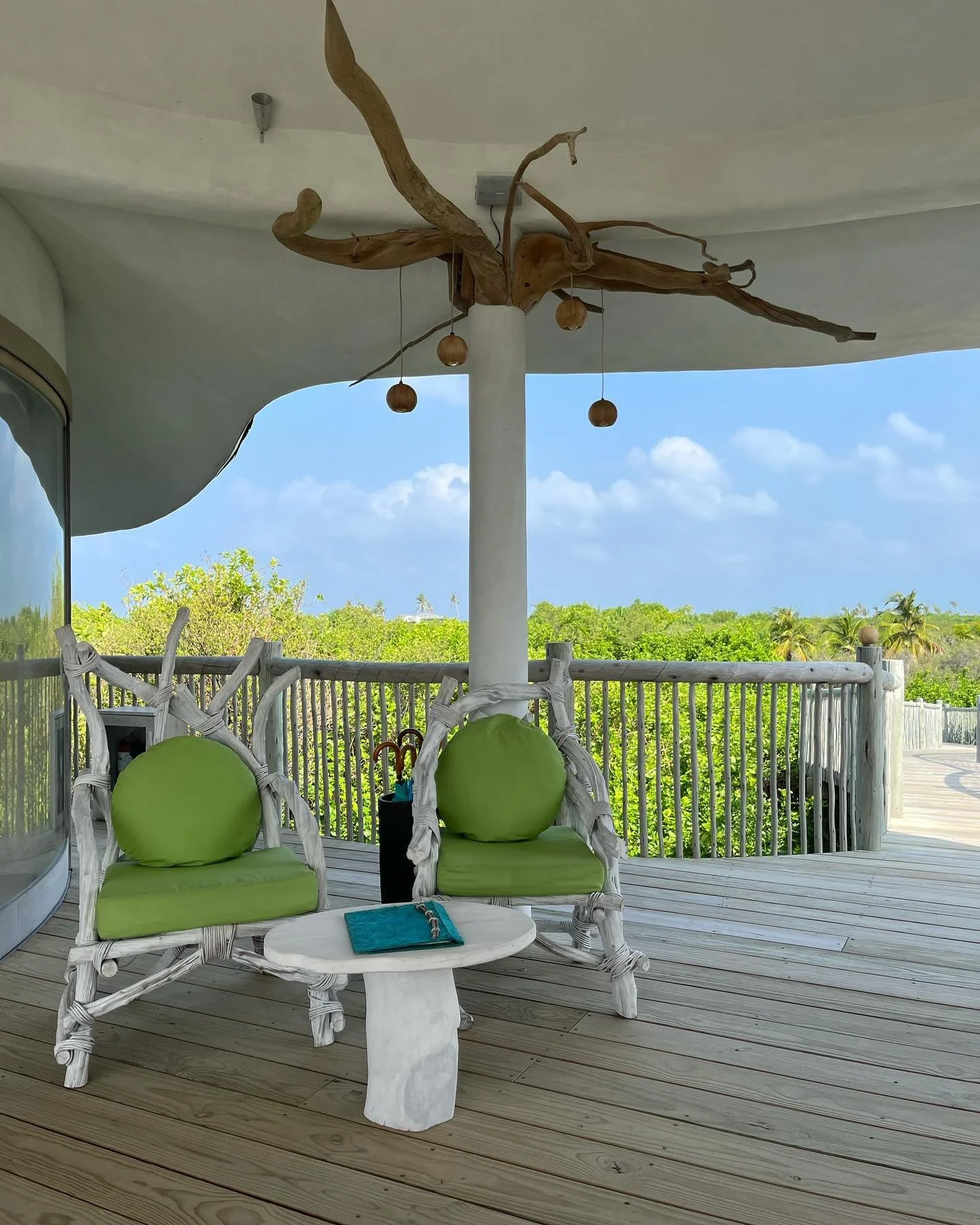 @discoversoneva&rsquo;s new @sonevasoul spa is a dream &mdash; and so much more than your average Maldivian spa, offering everything from heavenly bespoke massages to Ayurveda and stem cell treatments. A destination in its own right 🧖