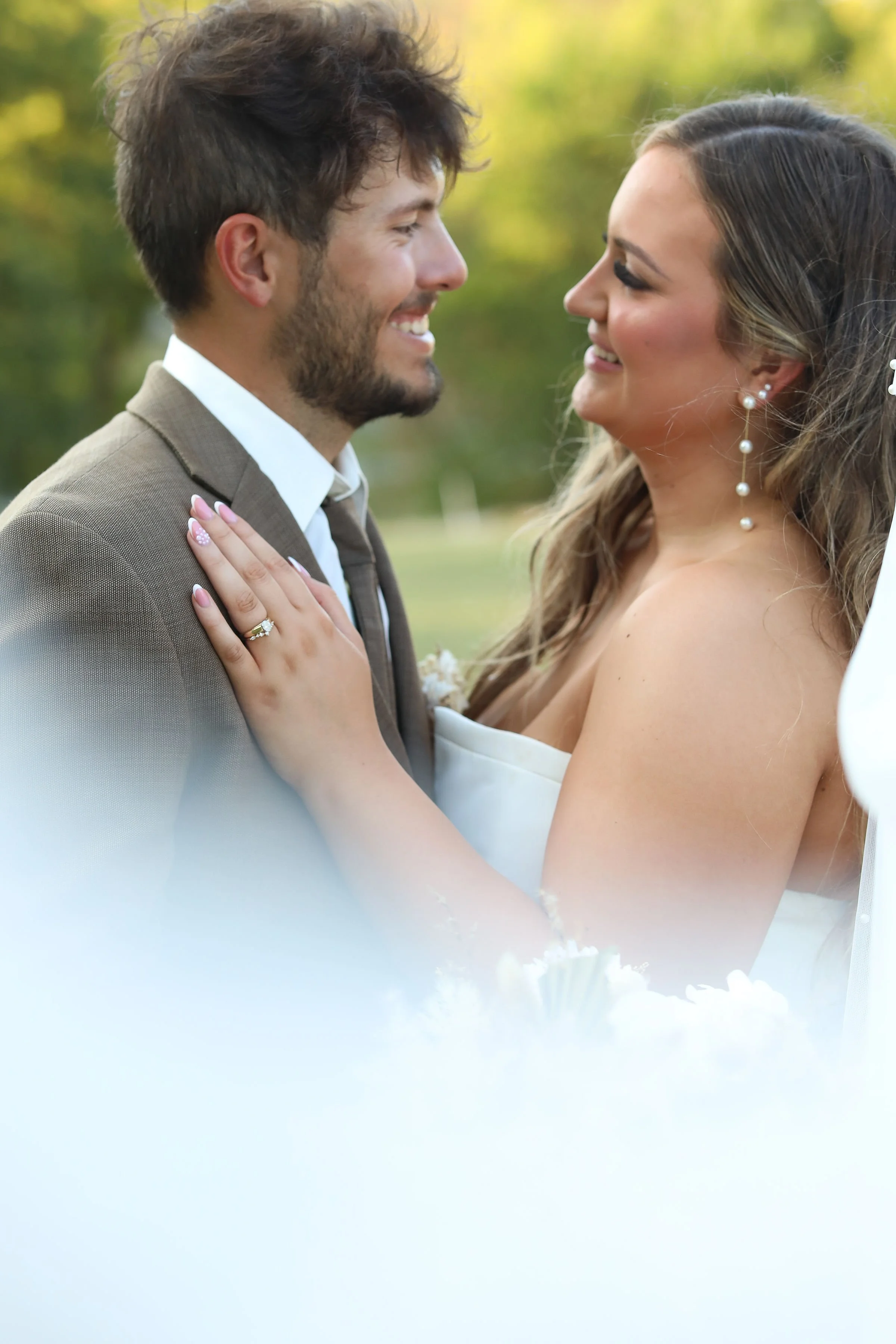 Bailey & Tylerβs Romantic September Wedding at Little Tennessee Event Farm
