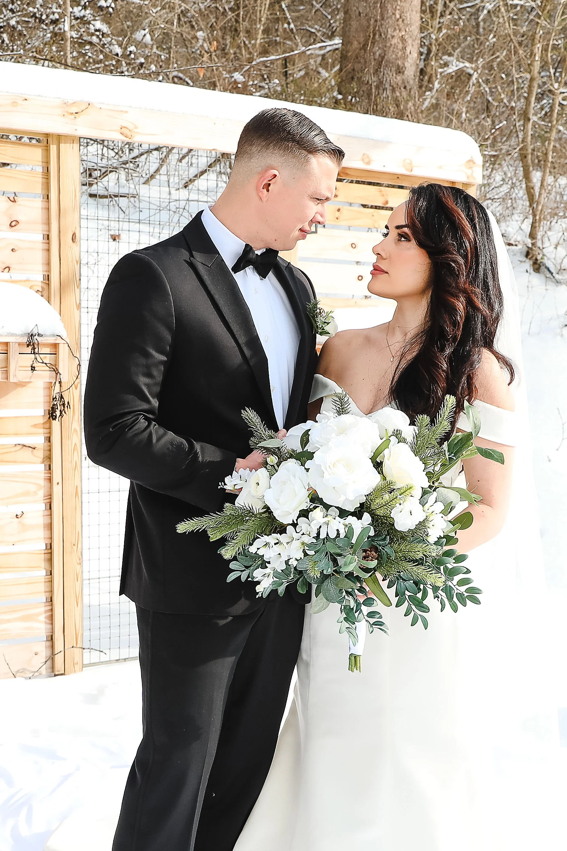 ✨ Everett + Hope Green | A Cozy Winter Wedding at Little Tennessee Event Farm