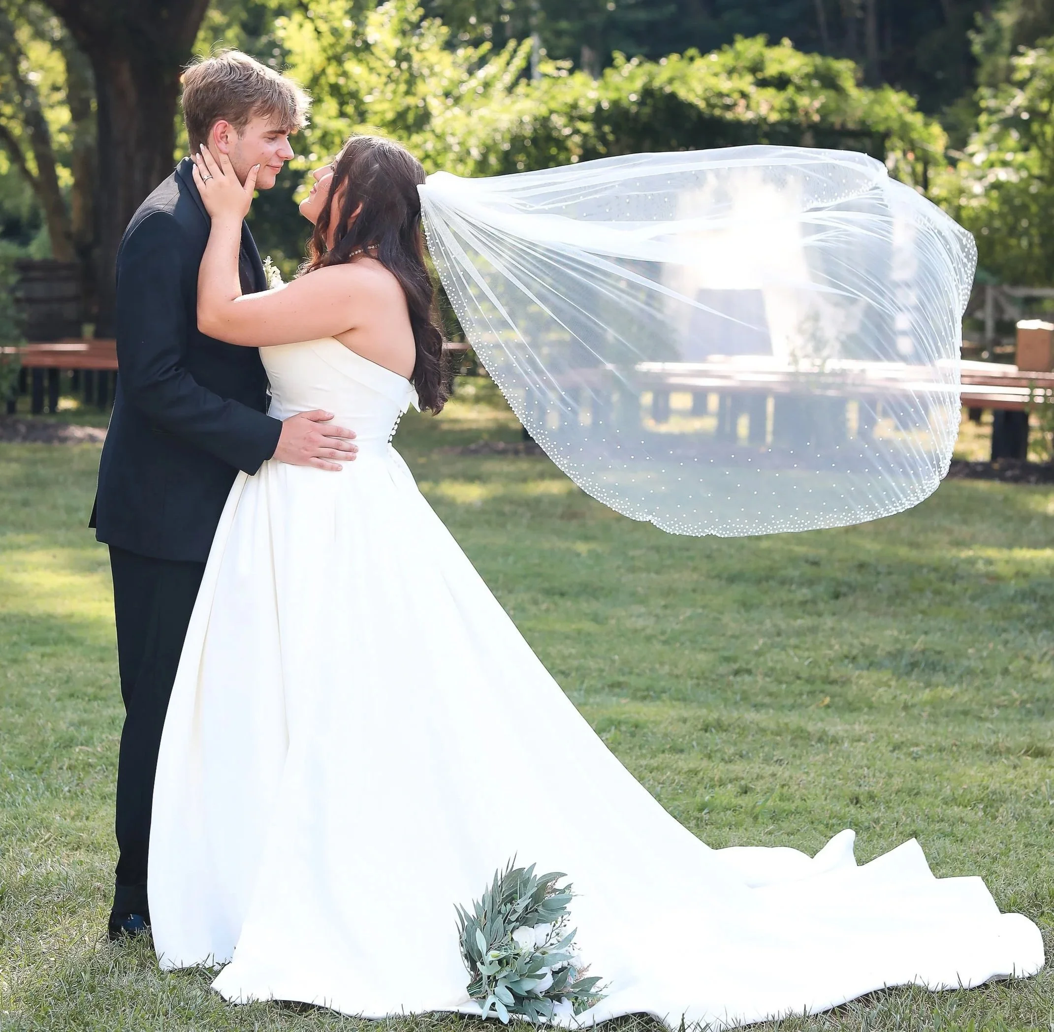 🌸 Magen &amp; James Fraley’s Whimsical Wedding at Little Tennessee Event Farm 💍✨