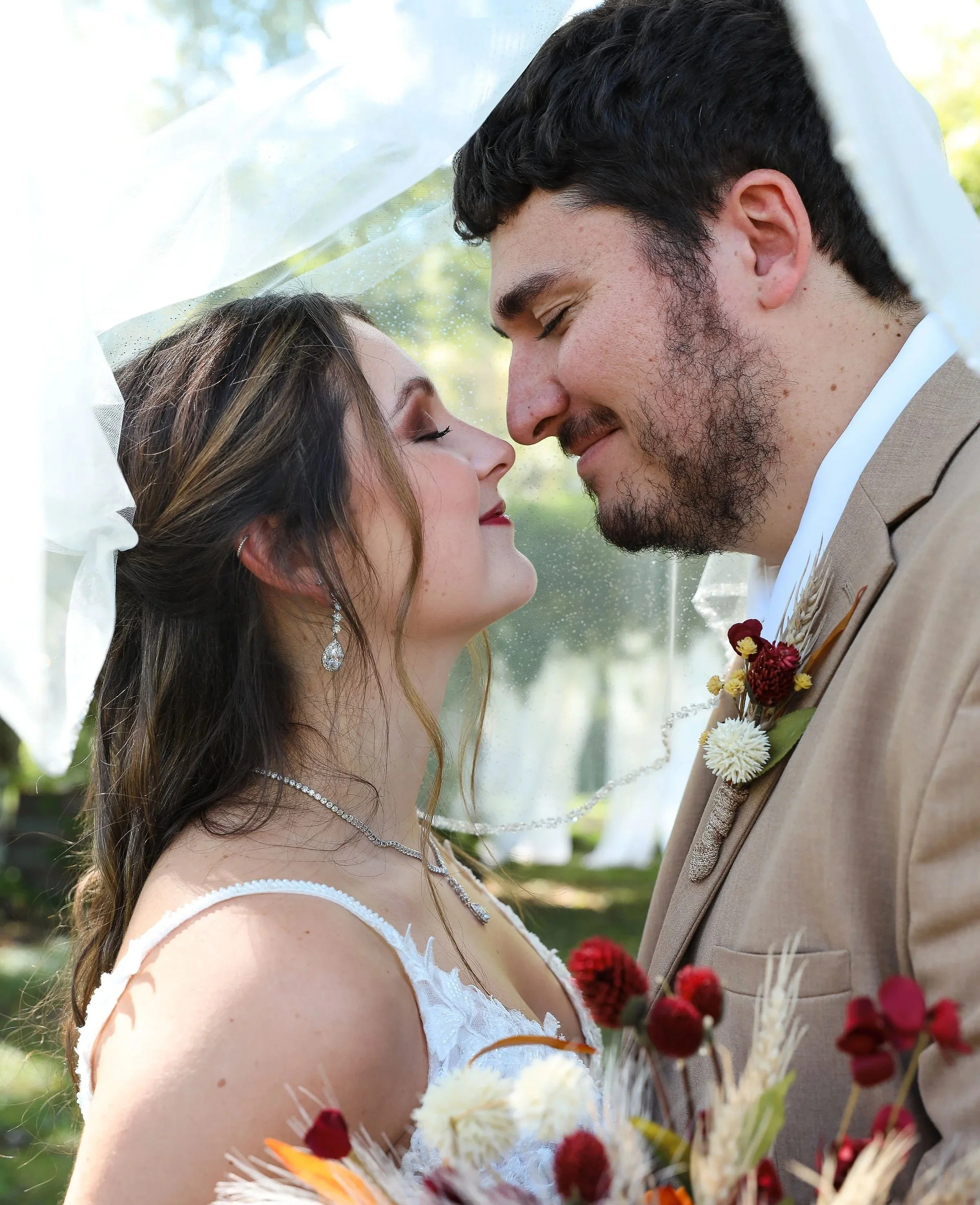 🍁 Haley &amp; Kanyon Nelson’s Fall Boho Wedding at Little Tennessee Event Farm 🤍✨