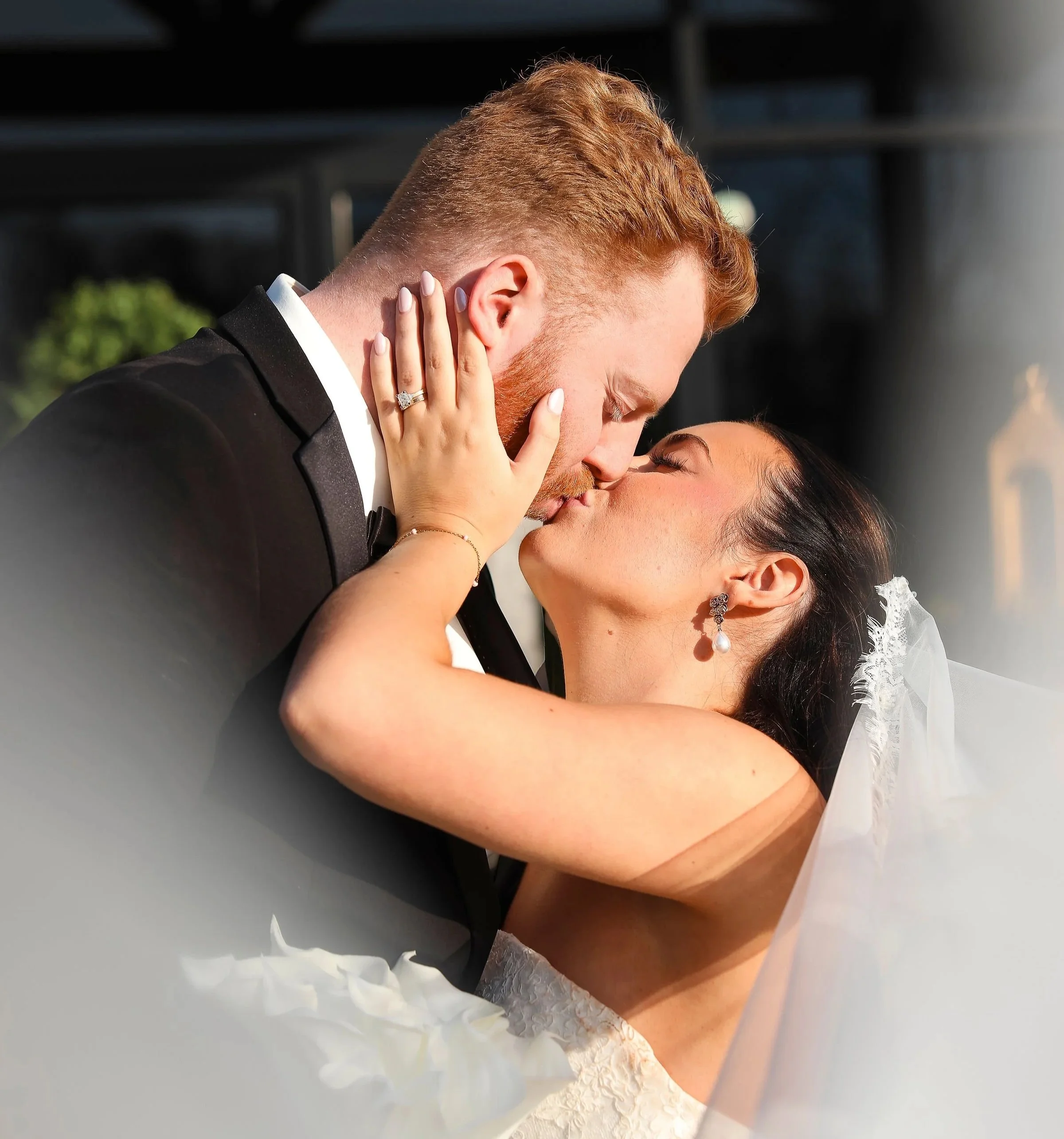 Ella &amp; Sean’s Romantic Winter Wedding with Emerald Elegance &amp; Candlelight Magic ❄️🕯️