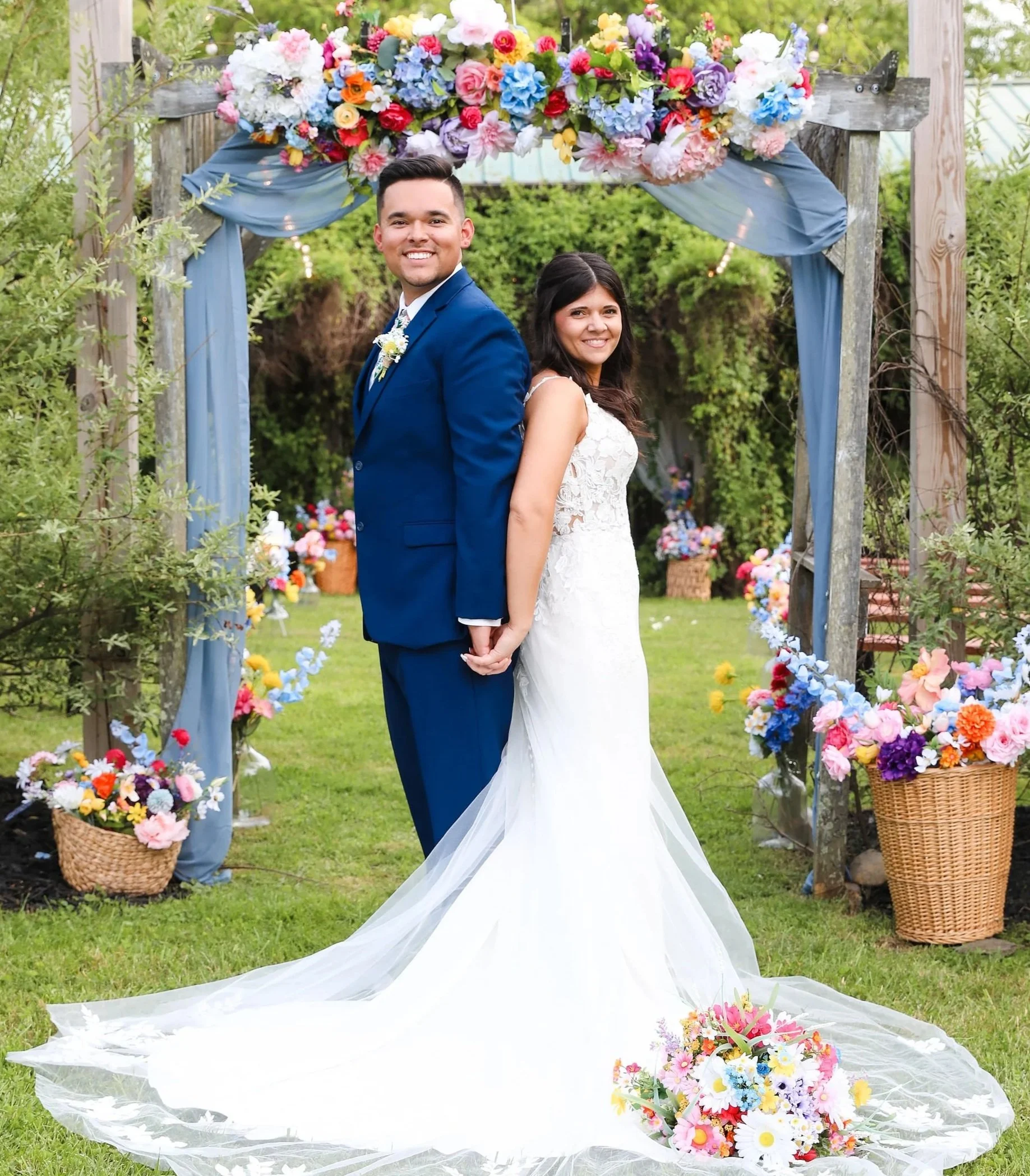 💍 A Pastel Wildflower Wedding Celebration | Hannah &amp; Jared at Little Tennessee Event Farm✨💍